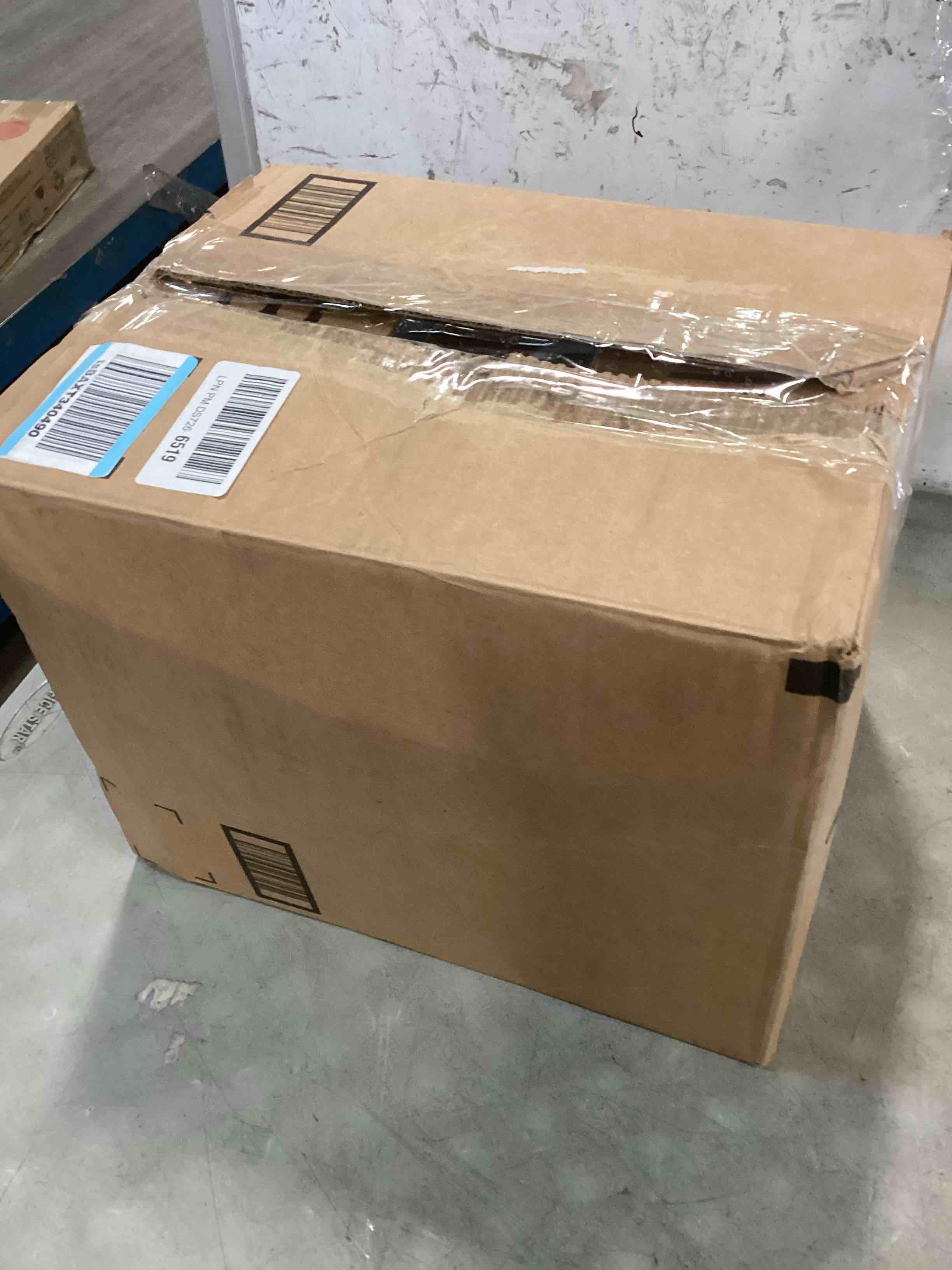 https://s3.amazonaws.com/lotting-images-prod/bidfta/TEA1311355_1741700752365.jpeg