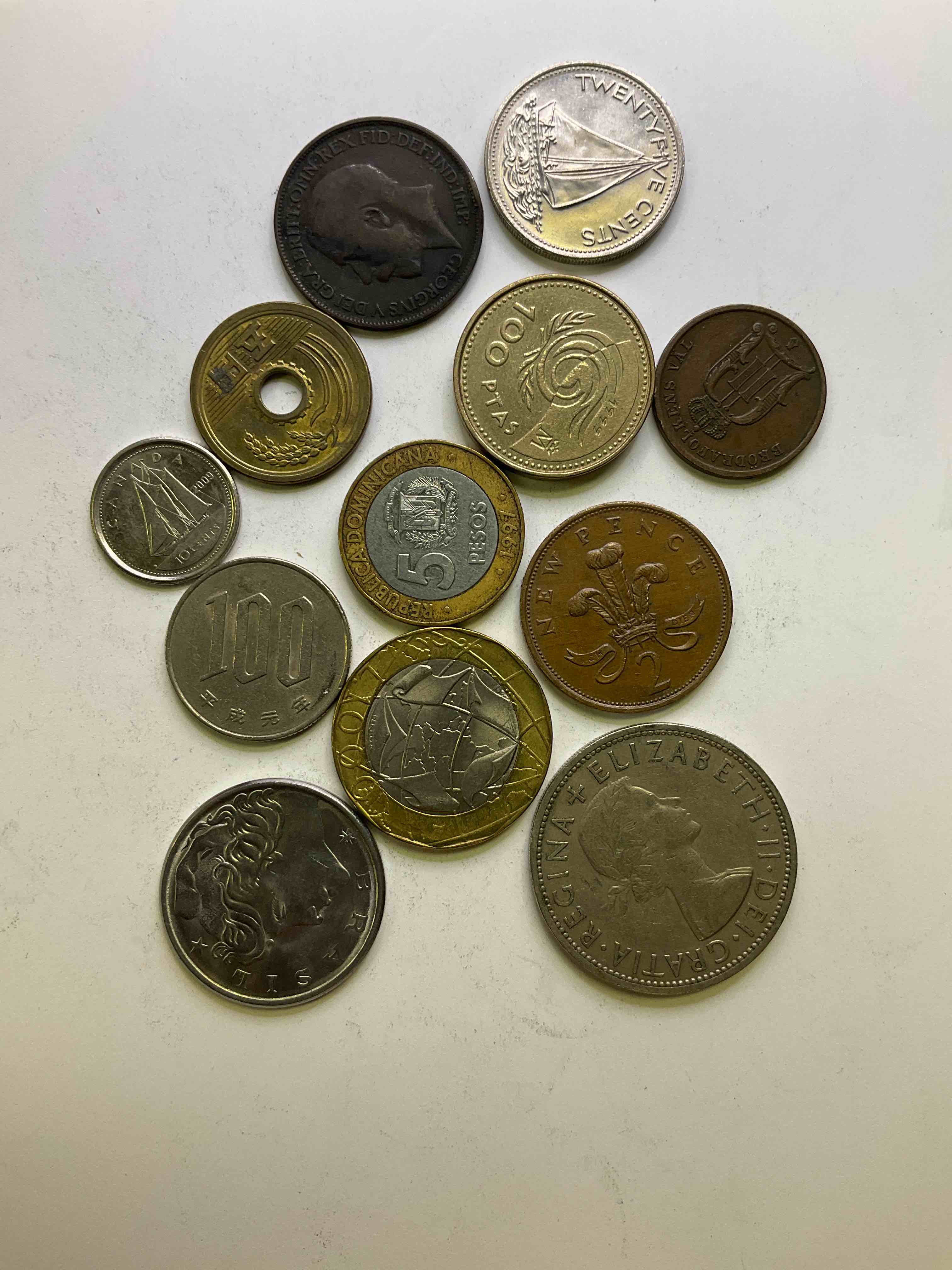 World Coins, Antique & Vintage! Many Different Years, Countries & Exotic Places. This Cool Collection Of Antique Coins From Around The World Is Loads Of Fun! Have Fun Identifying Each Coin & Country As A great Educational Tool! A Great Investment Too!