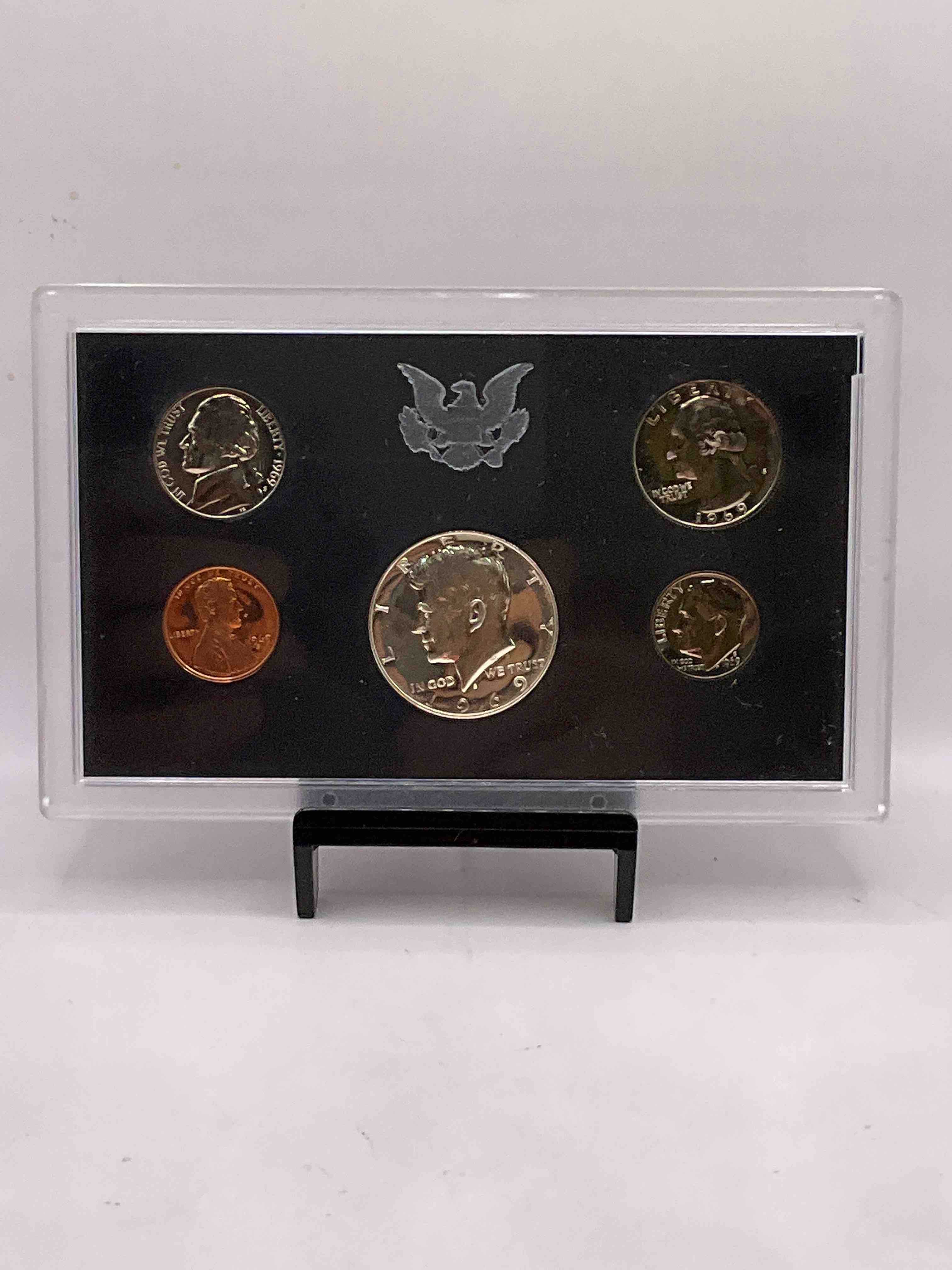 1969 Uncirculated U.S. Mint Set! This Gorgeous Mint Set Features Each U.S. Coin Minted in 1969 In Uncirculated Condition, Mounted In A Beautiful Display & Case Direct From The U.S. Mint! Own An Awesome Investment & Incredible Piece Of U.S. History! Also Makes For An Awesome Gift!