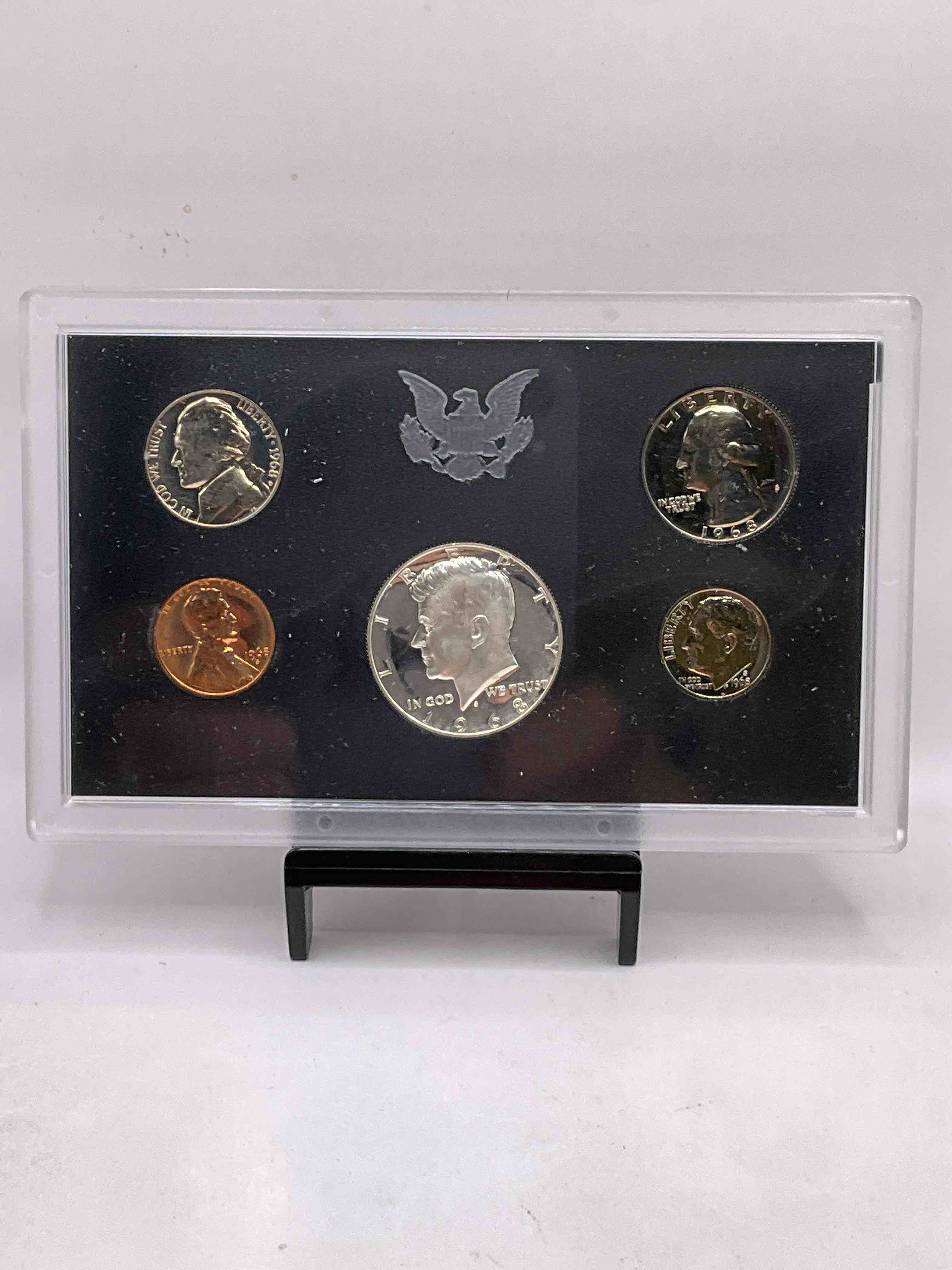 1968 Uncirculated U.S. Mint Set! What A Great Year! This Gorgeous Mint Set Features Each U.S. Coin Minted in 1968 In Uncirculated Condition, Mounted In A Beautiful Display & Case Direct From The U.S. Mint! Own An Awesome Investment & Incredible Piece Of U.S. History! Also Makes For An Awesome Gift!
