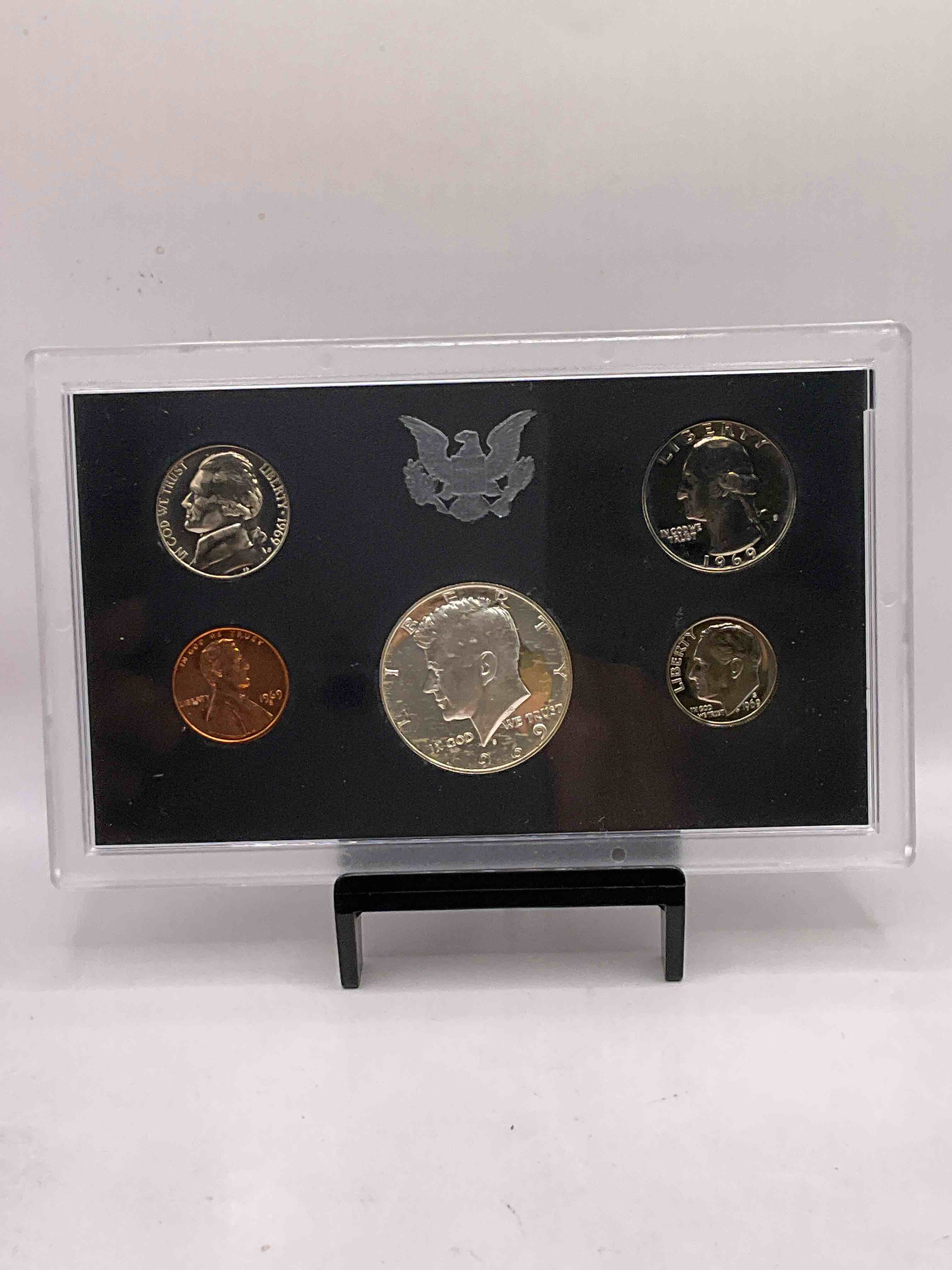 1969 Uncirculated U.S. Mint Set! This Gorgeous Mint Set Features Each U.S. Coin Minted in 1969 In Uncirculated Condition, Mounted In A Beautiful Display & Case Direct From The U.S. Mint! Own An Awesome Investment & Incredible Piece Of U.S. History! Also Makes For An Awesome Gift!