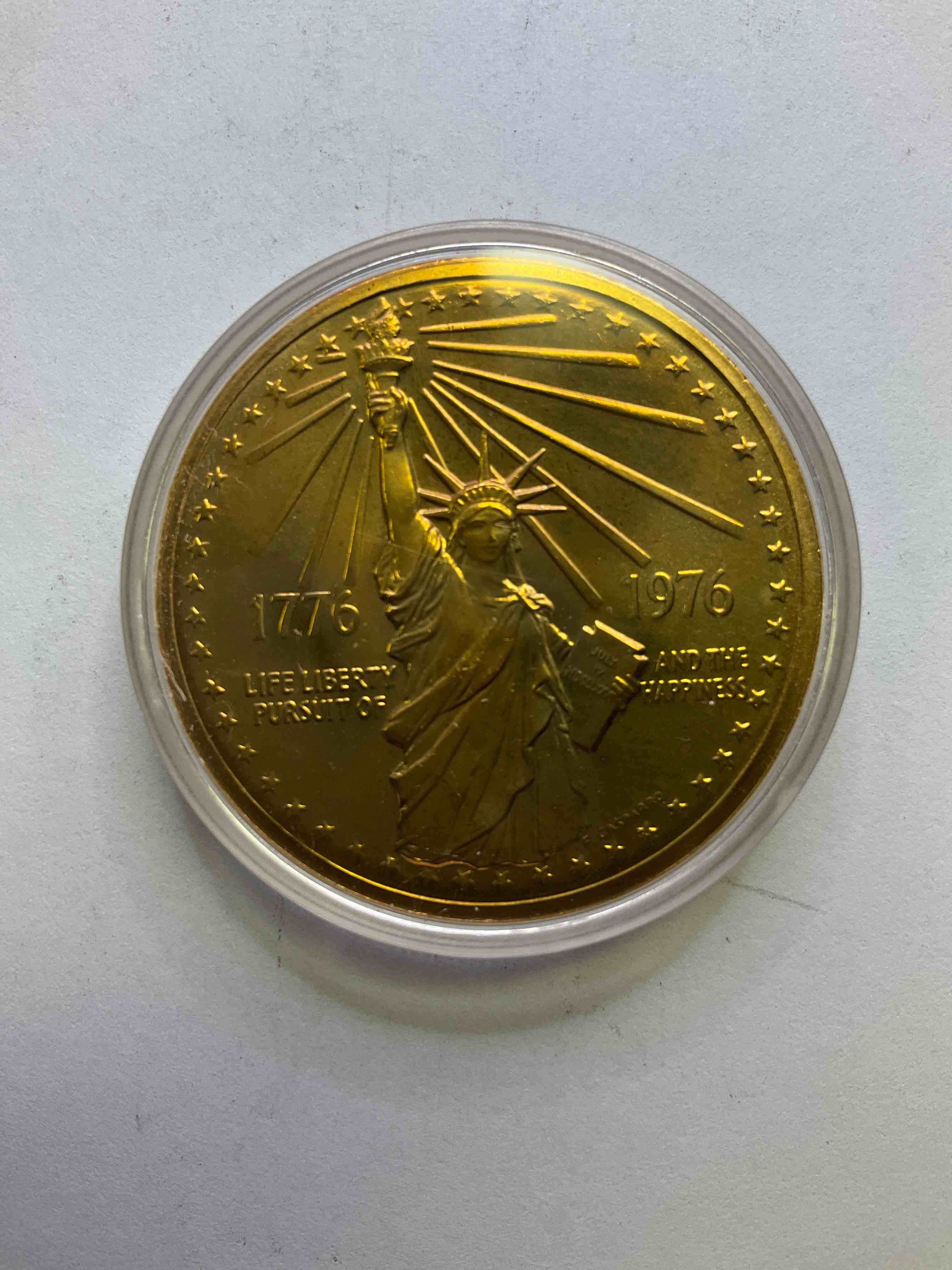 1976 National Bicentennial Medal! This Gorgeous Commemorative Medal Celebrates The 200 Year Anniversary Of America! Stunning Medal Is Gold In Color But Is NOT Gold Or Precious Metal.
