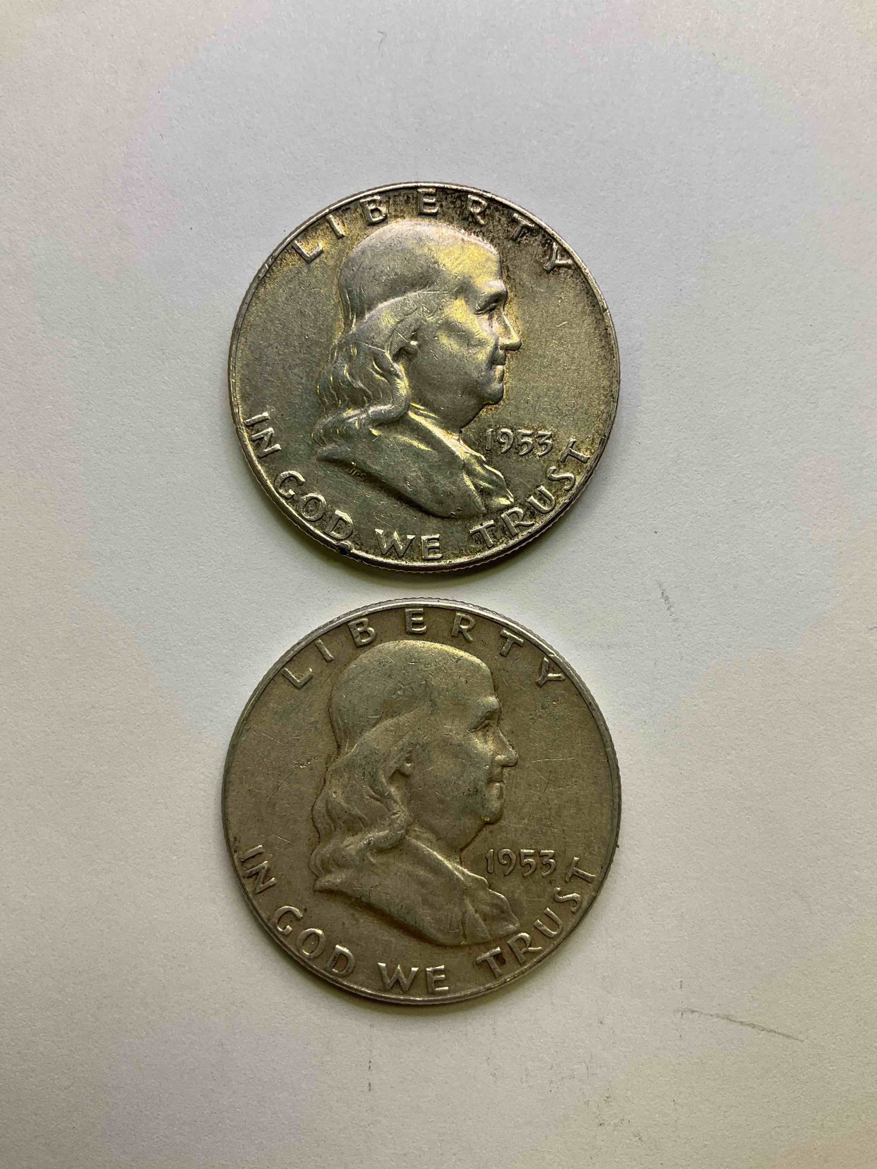 Ben Franklin Silver! Rare 1953 P Mint! Before 1965 American Half Dollars Were Actually Silver, Here Are Two Gorgeous Examples Of Rare 1953 Rare Philadelphia Mint Ben Franklin Silver Half Dollars In Nice Condition! Great For Investing In Precious Metals, & 1953 P Is A Very Rare Year/Mint For These Coins! These Heavy Half Dollars Were Minted At 90% Silver and 10% Copper, Giving Them A Net Weight Of .36169 Ounces Of Pure Silver Per Coin!