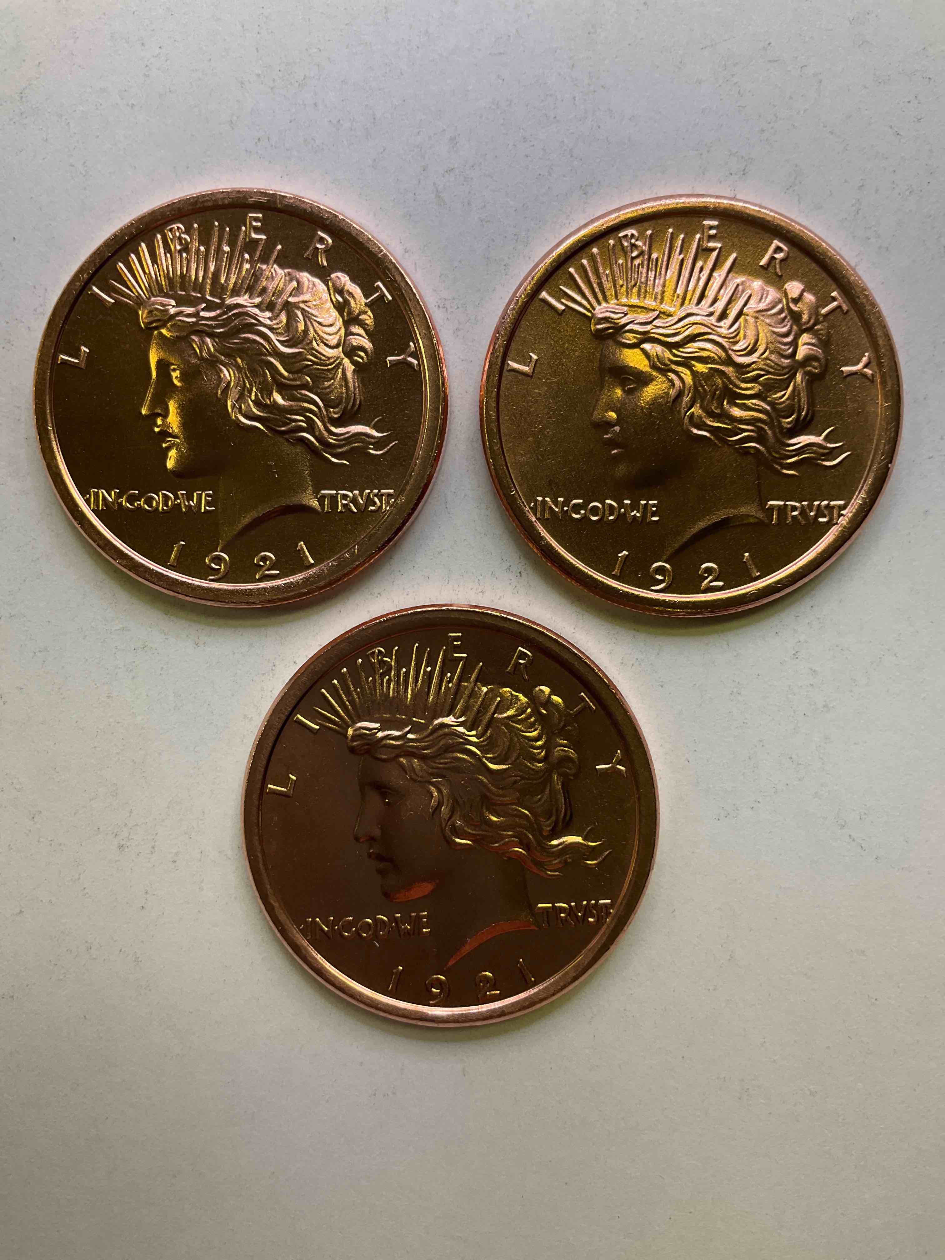 Pure Copper Commemorative Large Coins! One Ounce Pure Copper Commemorative Coin, Brand New In Excellent Condition. 1.5" Diameter. Pure Copper! Lady Liberty Style. Makes For An Awesome Gift & Investment!