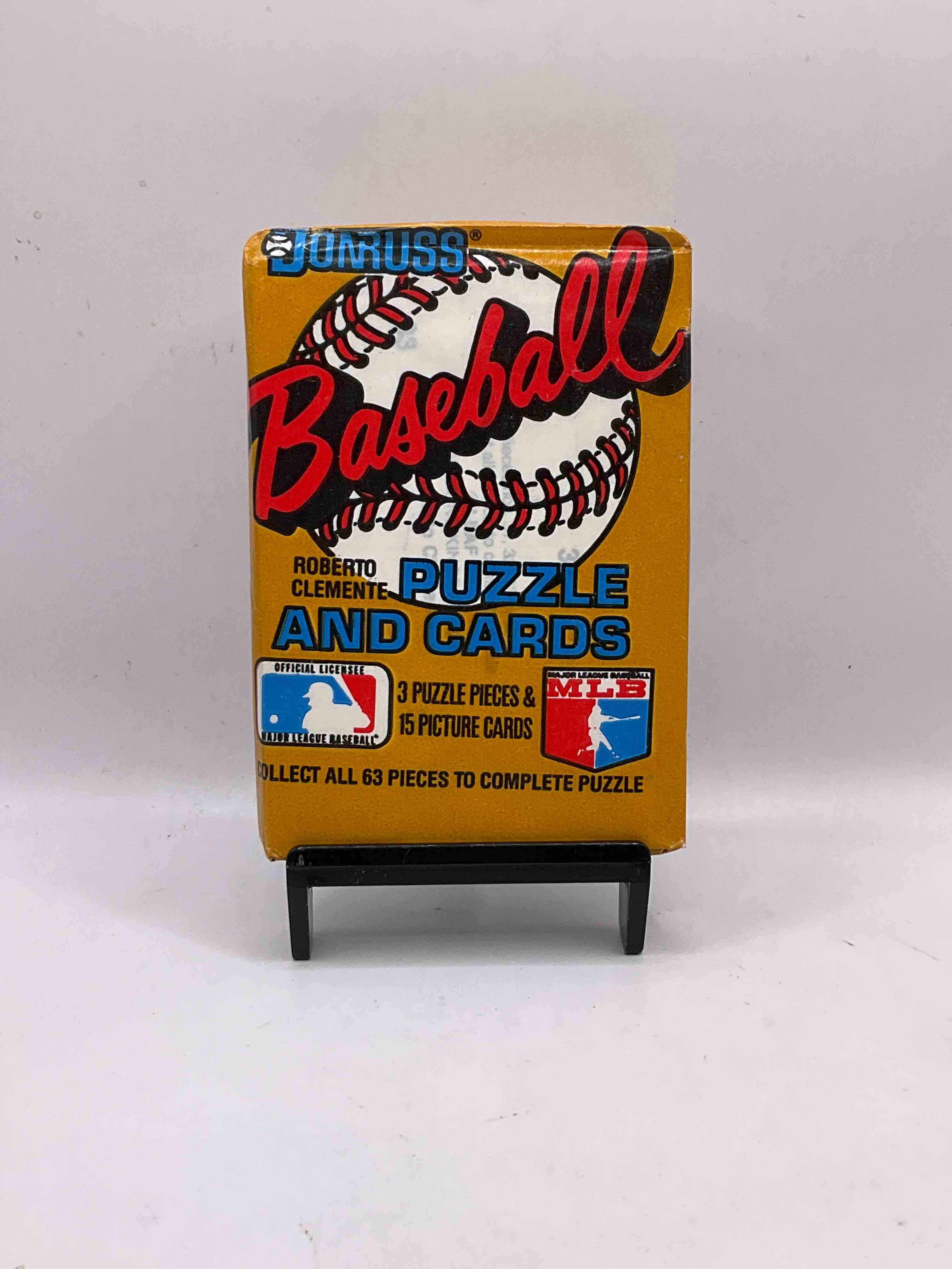 Absolutely Fully Loaded! 1987 Donruss Baseball Unopened Collectible Sports Trading Card Wax Pack, Direct From Original Retail Case. This Year Is Loaded With Rookies! Search For Rookies From Greg Maddox (PSA 10 Value $200+), Barry Bonds (PSA 10 Value $150+), Bo Jackson (PSA 10 Value $175+), Mark McGwire Rated Rookie & More! These Packs Are Drying Up & Getting Very Hard To Find!