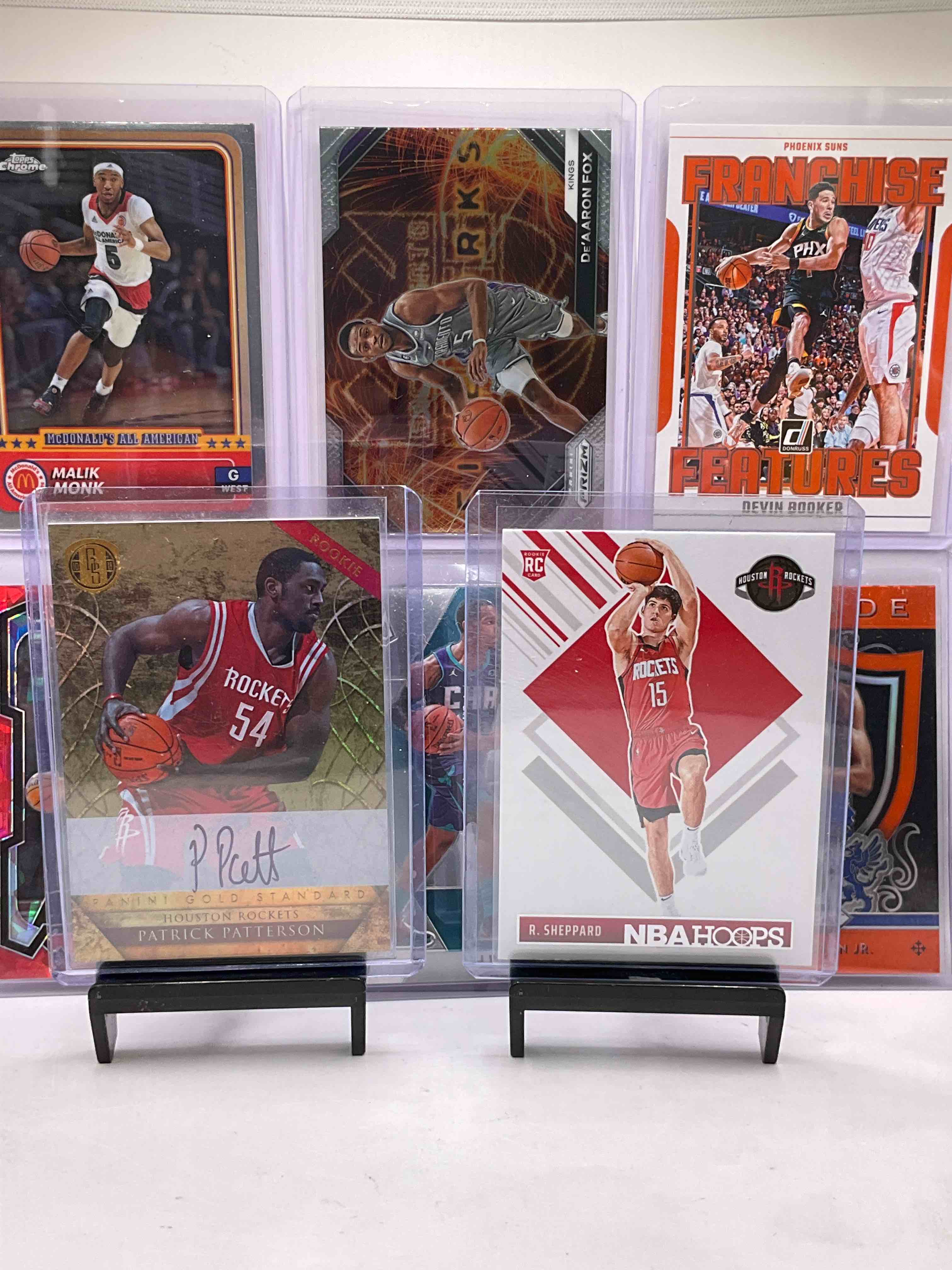 Wildcats Craziness! Patrick Patterson Autographed Gold Standard Numbered Rookie Card /299, Rob Dillingham Red Cracked Ice Rookie, Reed Sheppard Rookie, Devin Booker, Malik Monk & More! All Cats!