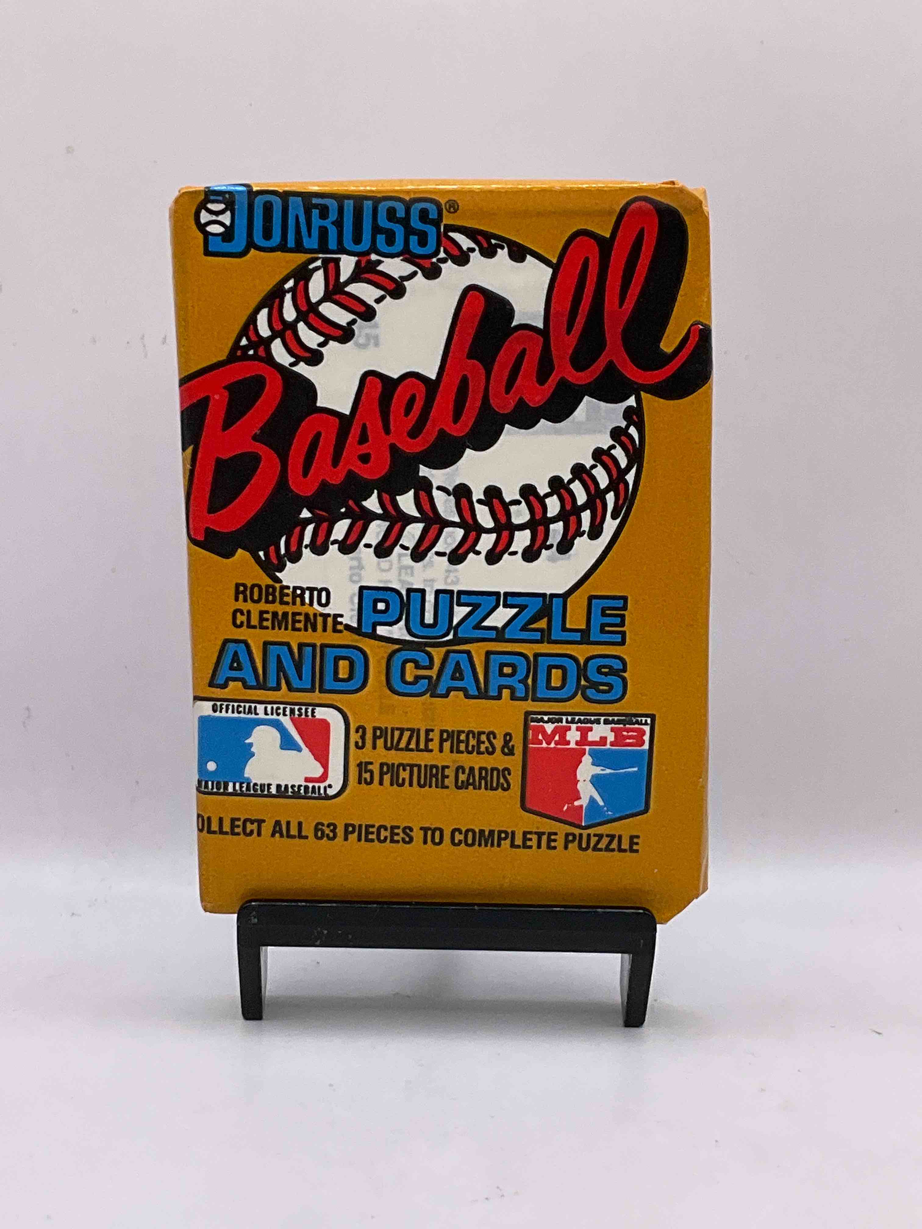 Absolutely Fully Loaded! 1987 Donruss Baseball Unopened Collectible Sports Trading Card Wax Pack, Direct From Original Retail Case. This Year Is Loaded With Rookies! Search For Rookies From Greg Maddox (PSA 10 Value $200+), Barry Bonds (PSA 10 Value $150+), Bo Jackson (PSA 10 Value $175+), Mark McGwire Rated Rookie & More! These Packs Are Drying Up & Getting Very Hard To Find!