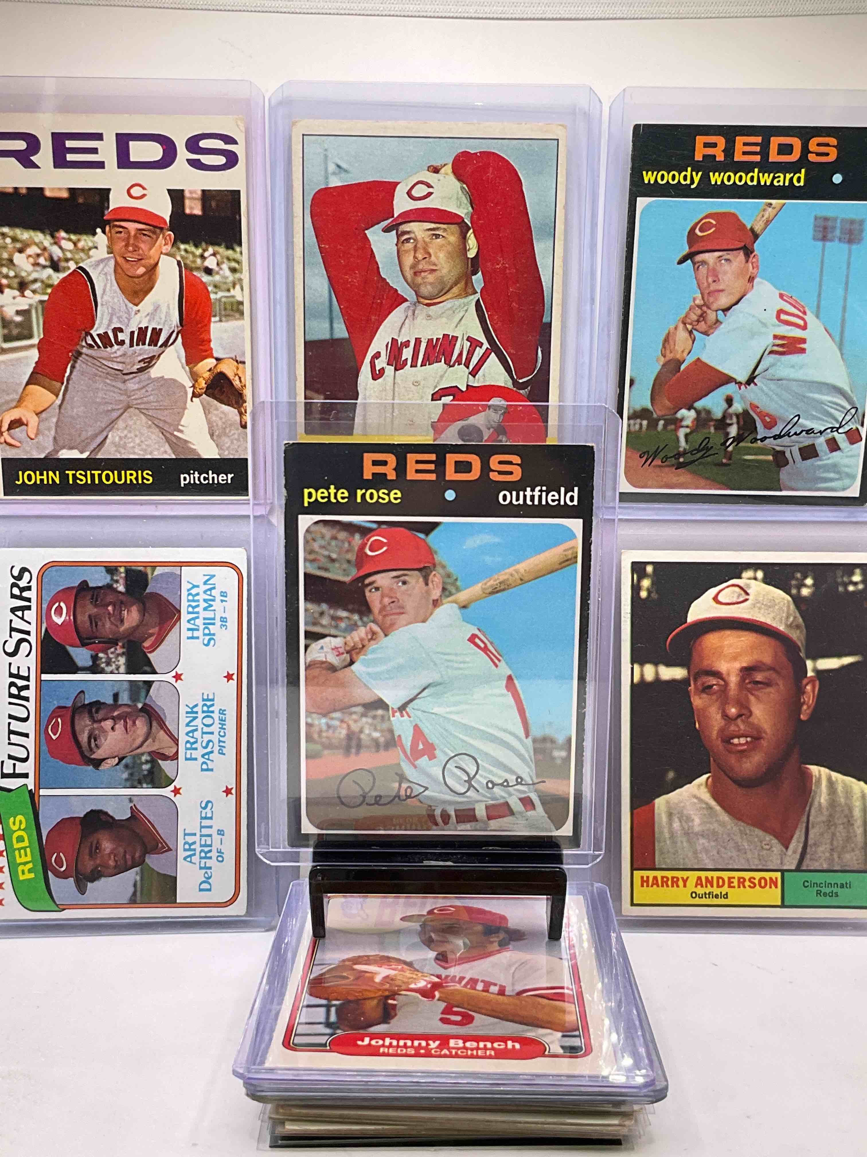 Vintage Reds! Pete Rose, Johnny Bench, Reds Future Stars 1980 Card, Johnny Bench 1982 Card & Even Cards From The 60’s! Wow! Insane Bundle!
