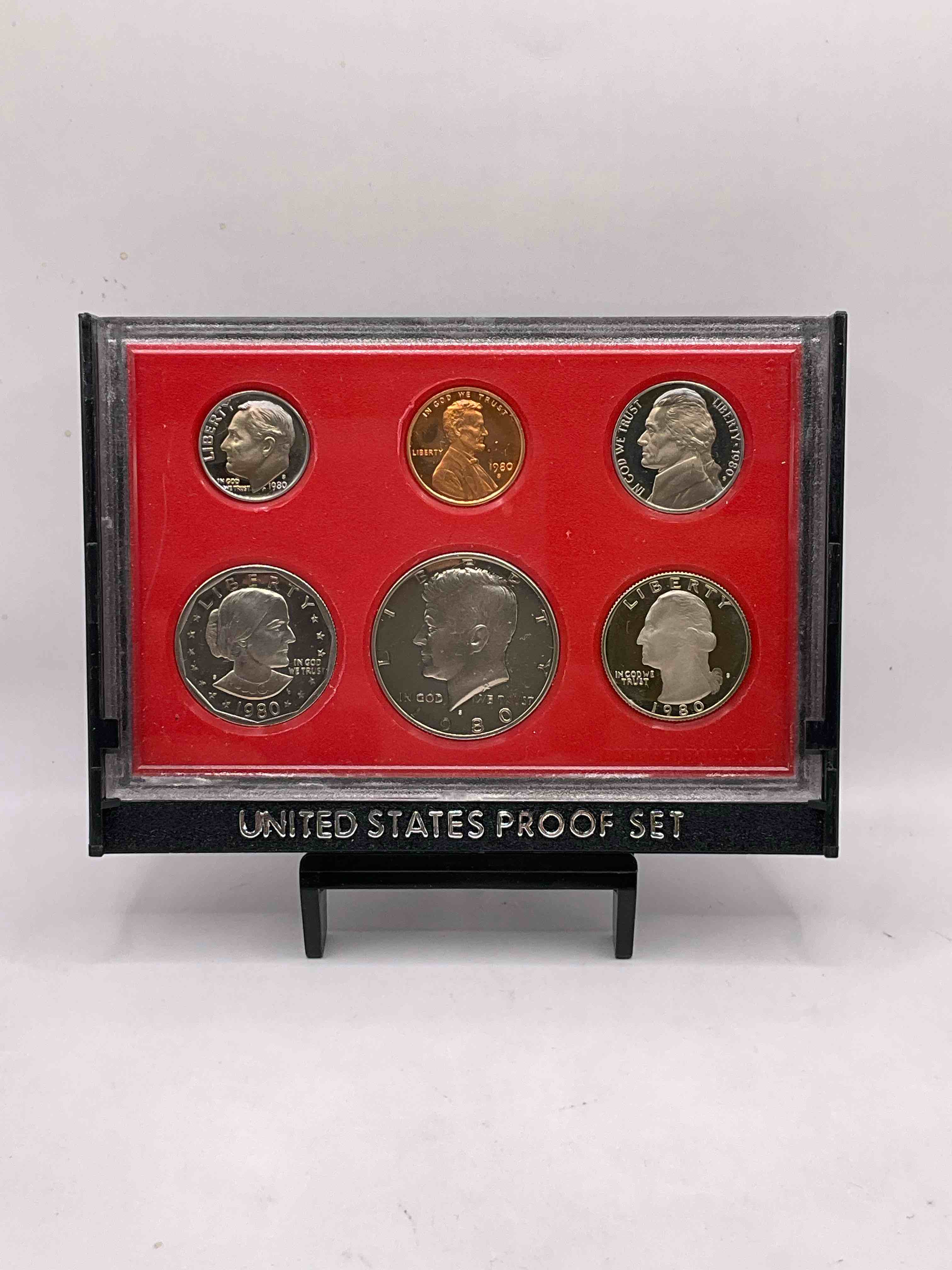 1980 Uncirculated U.S. Mint Set! What A Great Year! This Gorgeous Mint Set Features Each U.S. Coin Minted in 1980 In Uncirculated Condition, Mounted In A Beautiful Display & Case Direct From The U.S. Mint! Own An Awesome Investment & Incredible Piece Of U.S. History! Also Makes For An Awesome Gift!