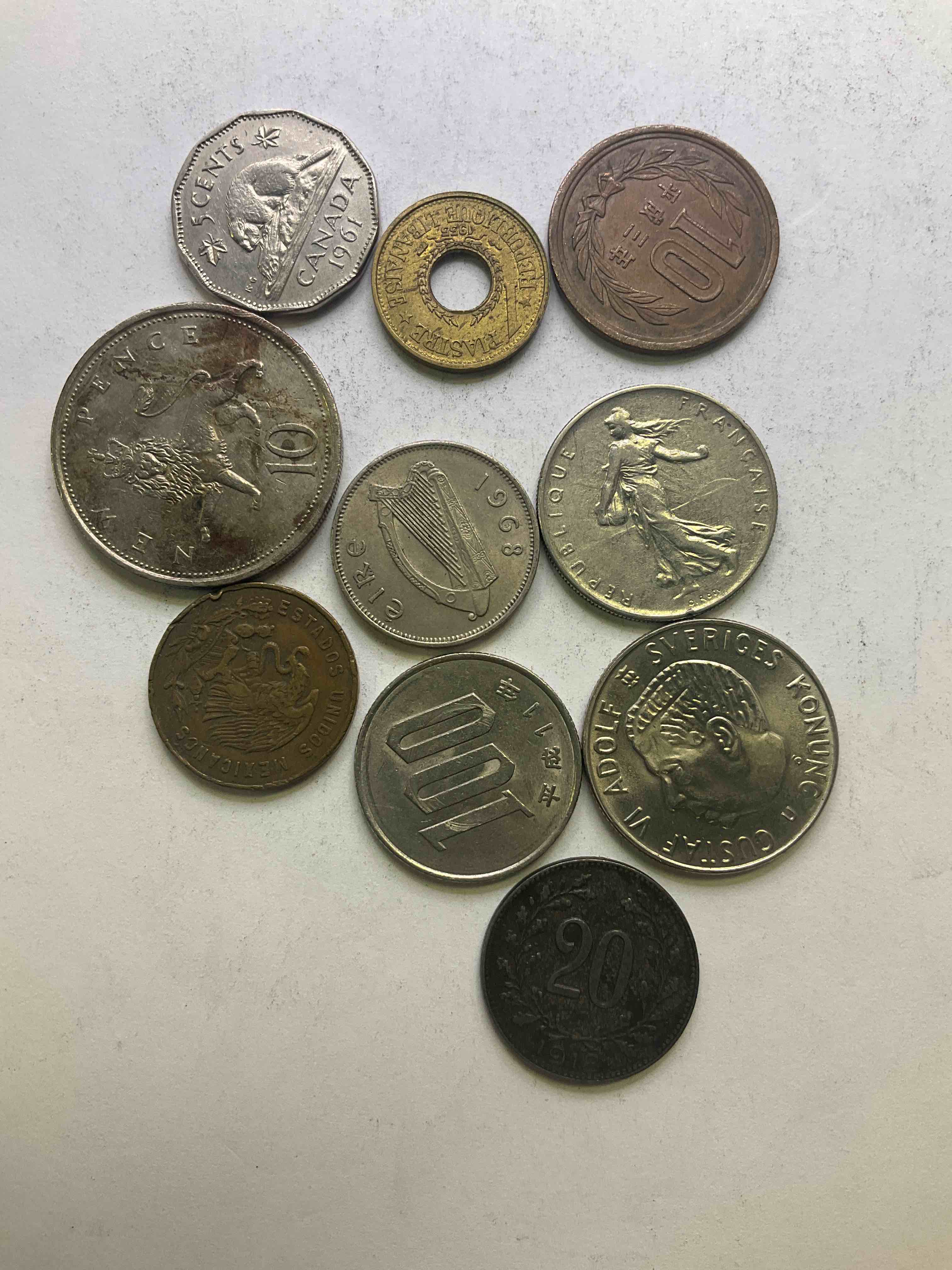 World Coins, Antique & Vintage! Many Different Years, Countries & Exotic Places. This Cool Collection Of Antique Coins From Around The World Is Loads Of Fun! Have Fun Identifying Each Coin & Country As A great Educational Tool! A Great Investment Too!