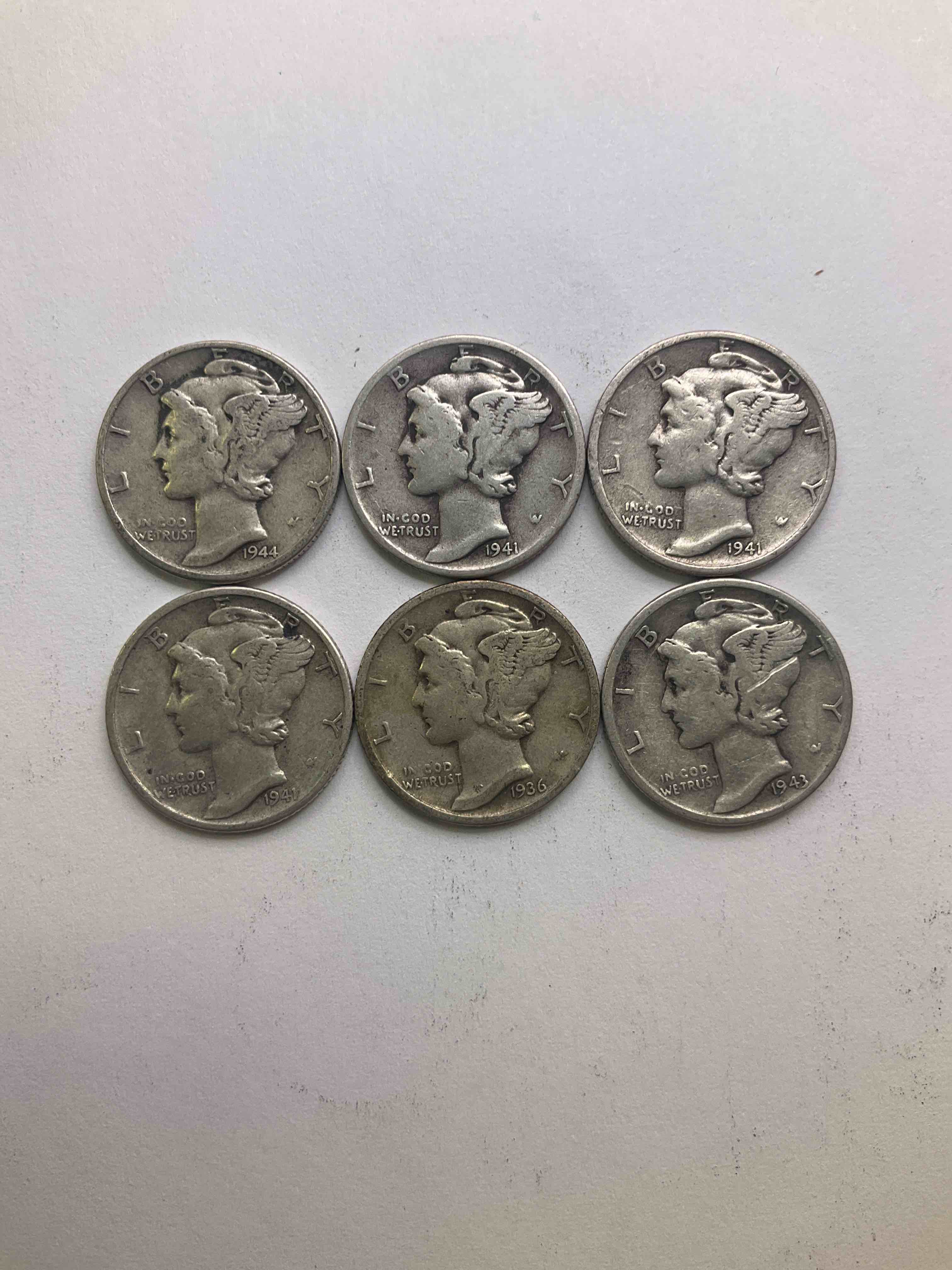 Antique U.S. Pure Fine Silver Mercury Dimes! Silver Mercury Dimes Were Minted From 1916-1945 & Have Become Serious Collector Items! Check Out These Awesome Examples, All In Nice, Circulated Condition With Visible Dates & Varying Years! Rare To Have Visible Dates! Makes For A Great Investment In Precious Metals, Mercury Dimes Are 90% Pure Fine Silver! They Don't Make Em' Like This Anvmore! Look For WWII Era Dates!