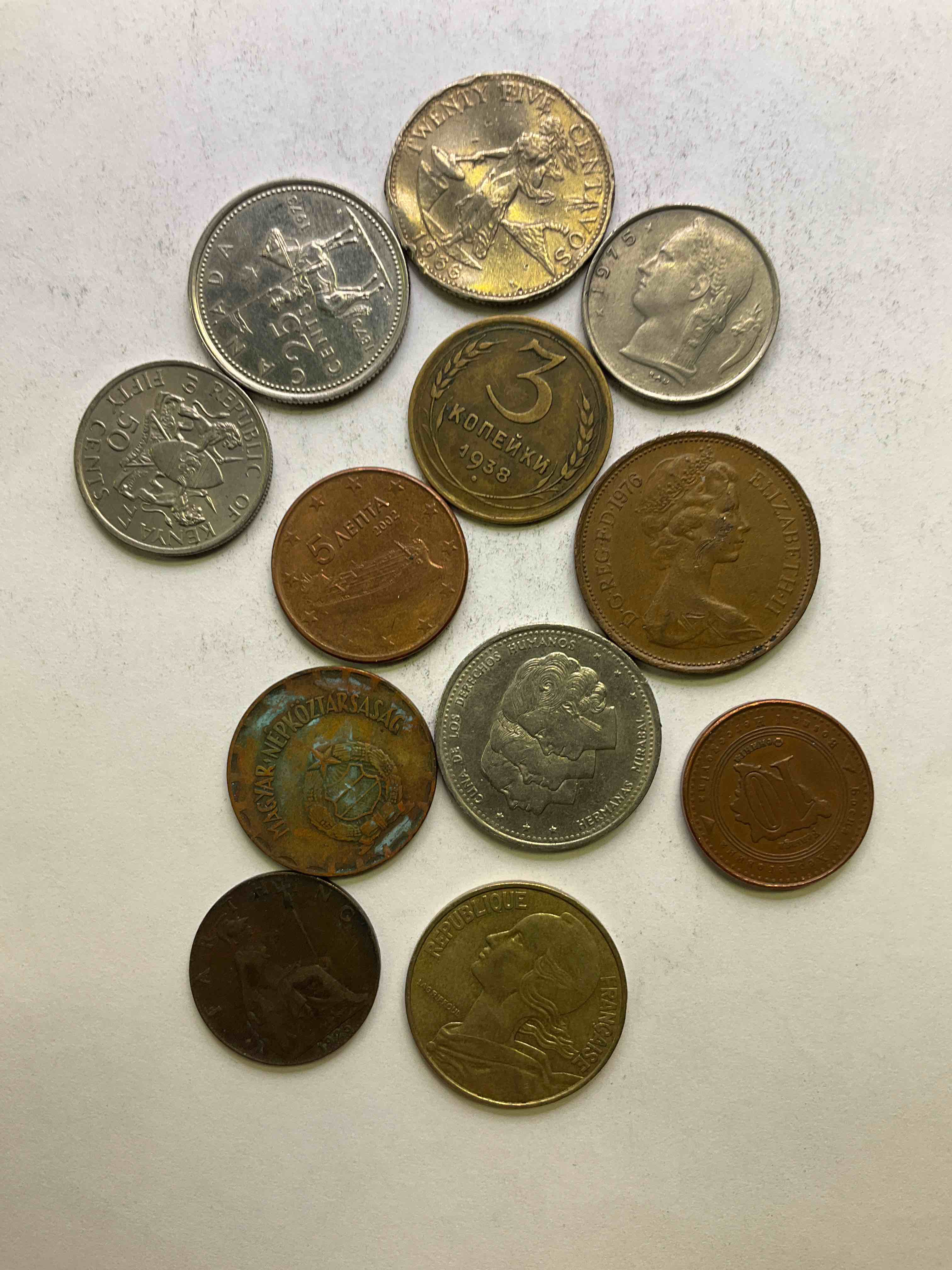 World Coins, Antique & Vintage! Many Different Years, Countries & Exotic Places. This Cool Collection Of Antique Coins From Around The World Is Loads Of Fun! Have Fun Identifying Each Coin & Country As A great Educational Tool! A Great Investment Too!