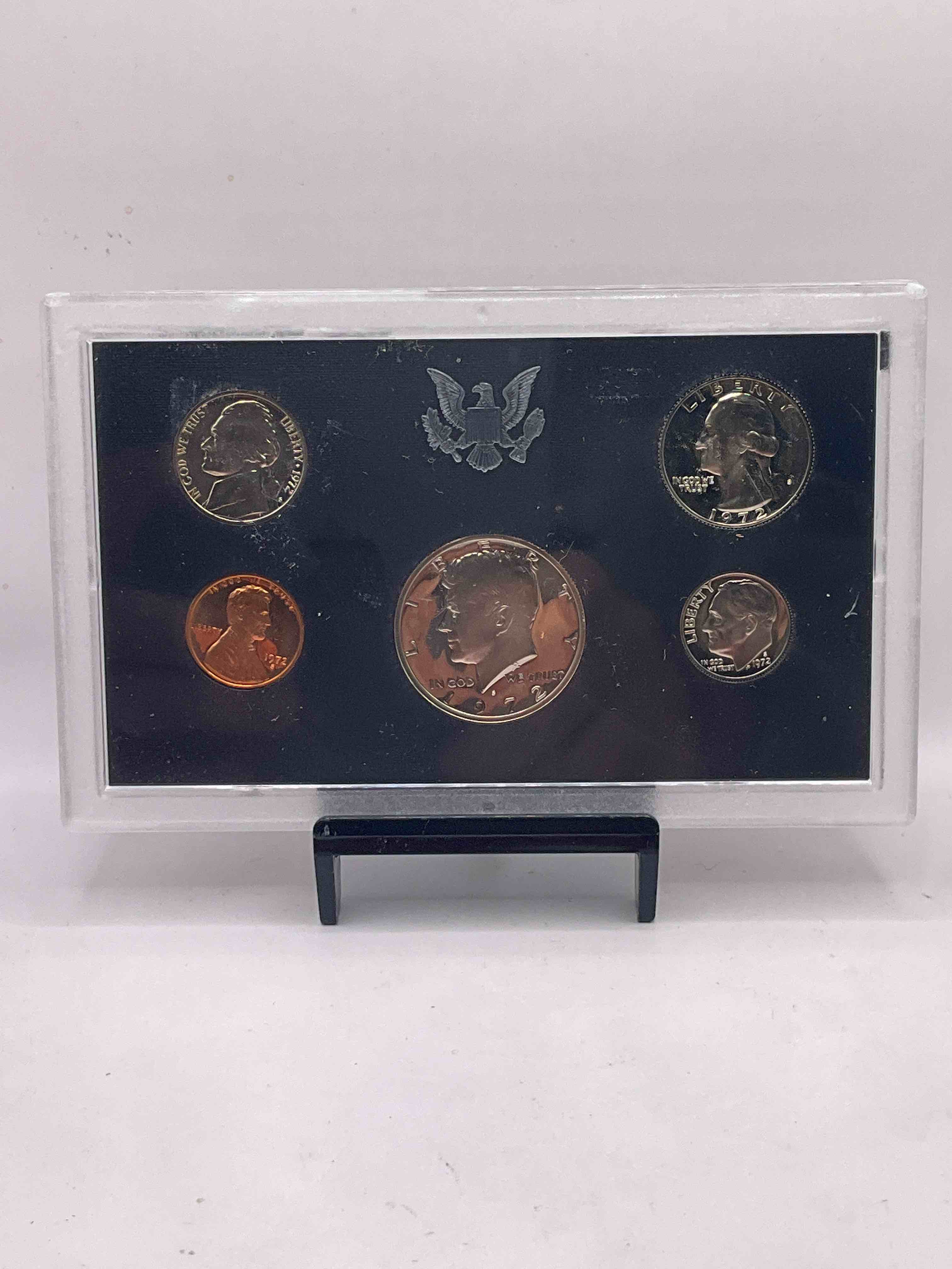 1972 Uncirculated U.S. Mint Set! This Gorgeous Mint Set Features Each U.S. Coin Minted in 1972 In Uncirculated Condition, Mounted In A Beautiful Display & Case Direct From The U.S. Mint! Own An Awesome Investment & Incredible Piece Of U.S. History! Also Makes For An Awesome Gift!