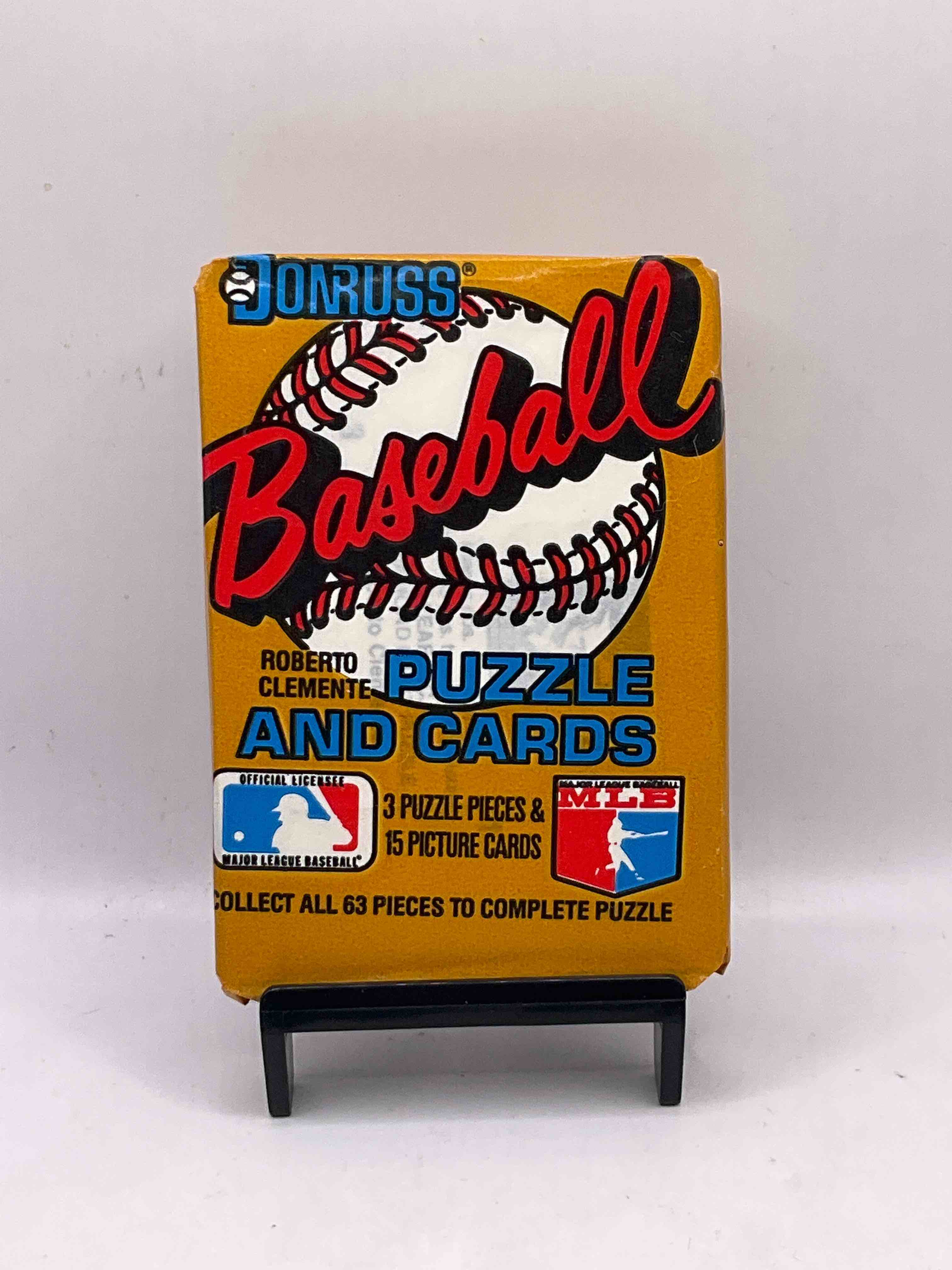 Absolutely Fully Loaded! 1987 Donruss Baseball Unopened Collectible Sports Trading Card Wax Pack, Direct From Original Retail Case. This Year Is Loaded With Rookies! Search For Rookies From Greg Maddox (PSA 10 Value $200+), Barry Bonds (PSA 10 Value $150+), Bo Jackson (PSA 10 Value $175+), Mark McGwire Rated Rookie & More! These Packs Are Drying Up & Getting Very Hard To Find!