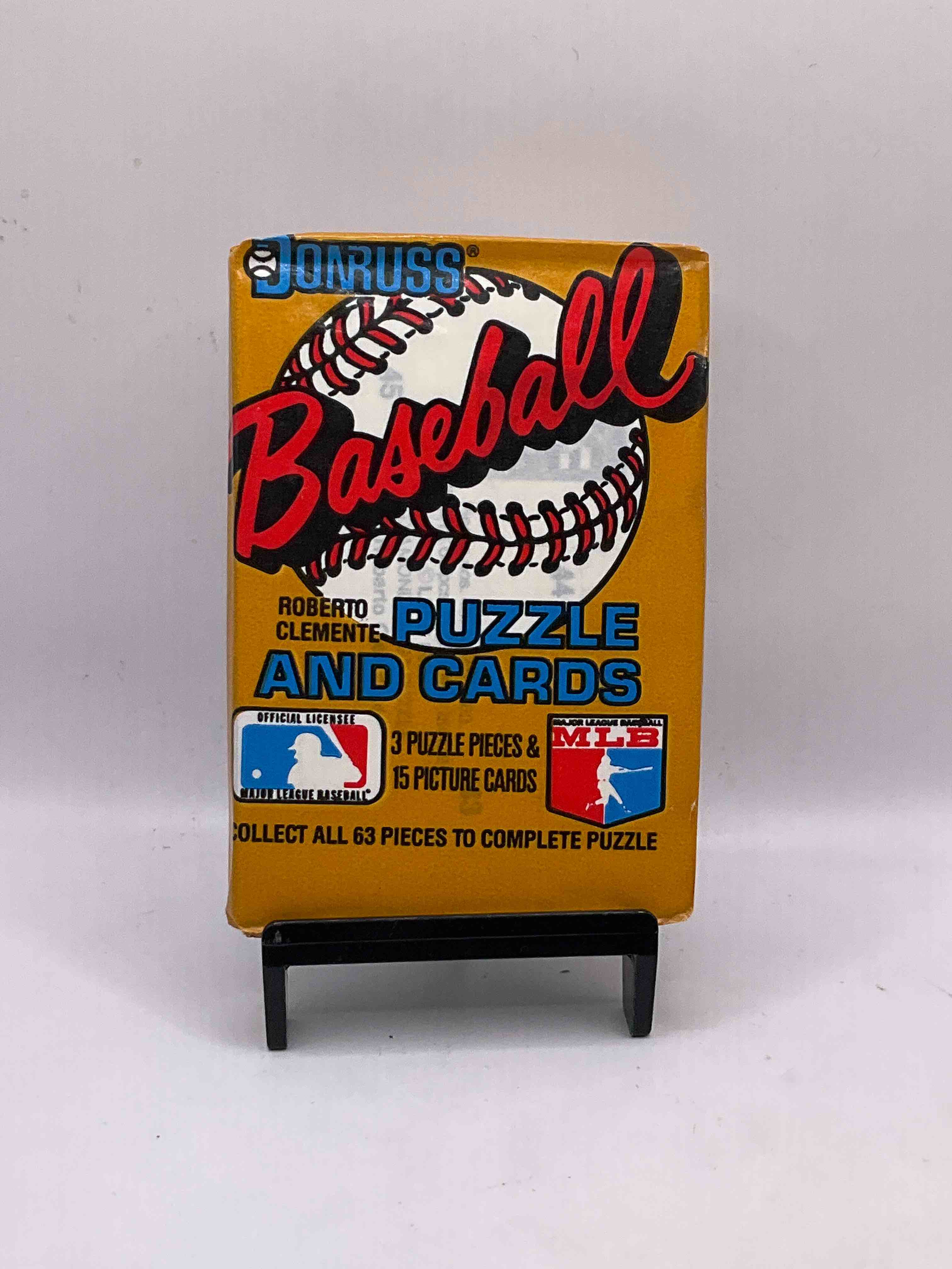 Absolutely Fully Loaded! 1987 Donruss Baseball Unopened Collectible Sports Trading Card Wax Pack, Direct From Original Retail Case. This Year Is Loaded With Rookies! Search For Rookies From Greg Maddox (PSA 10 Value $200+), Barry Bonds (PSA 10 Value $150+), Bo Jackson (PSA 10 Value $175+), Mark McGwire Rated Rookie & More! These Packs Are Drying Up & Getting Very Hard To Find!