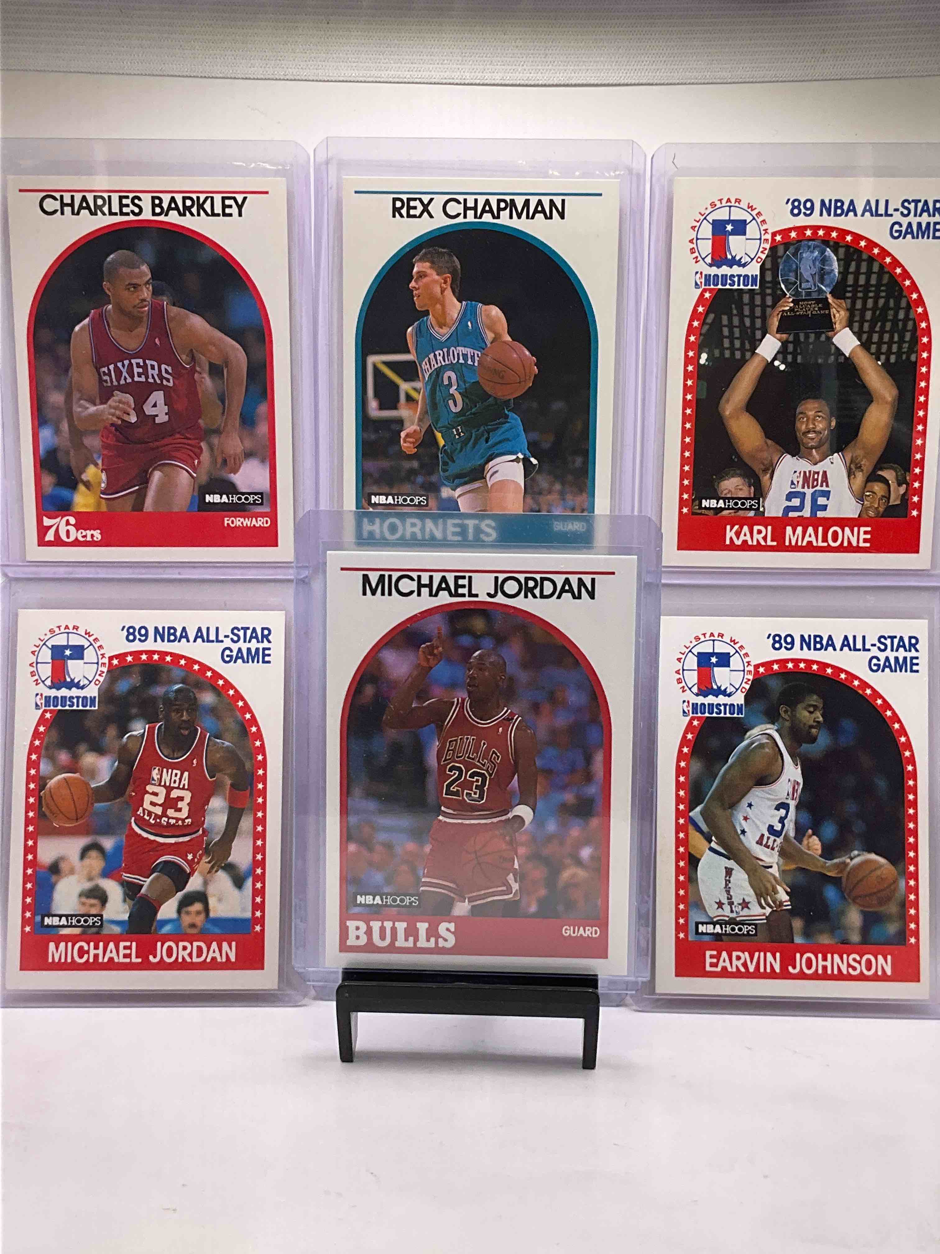Michael Jordan! 1989 NBA HOOPS 50 Card Basketball! The BEST Cards From The Year! Michael Jordan, Scottie Pippen, Magic Johnson, Charles Barkley,Karl Malone & So Many More! All Stars, Hall Of Famers, Champions & More, The Perfect Mix Of Miscellaneous ‘89 NBA Variety! 