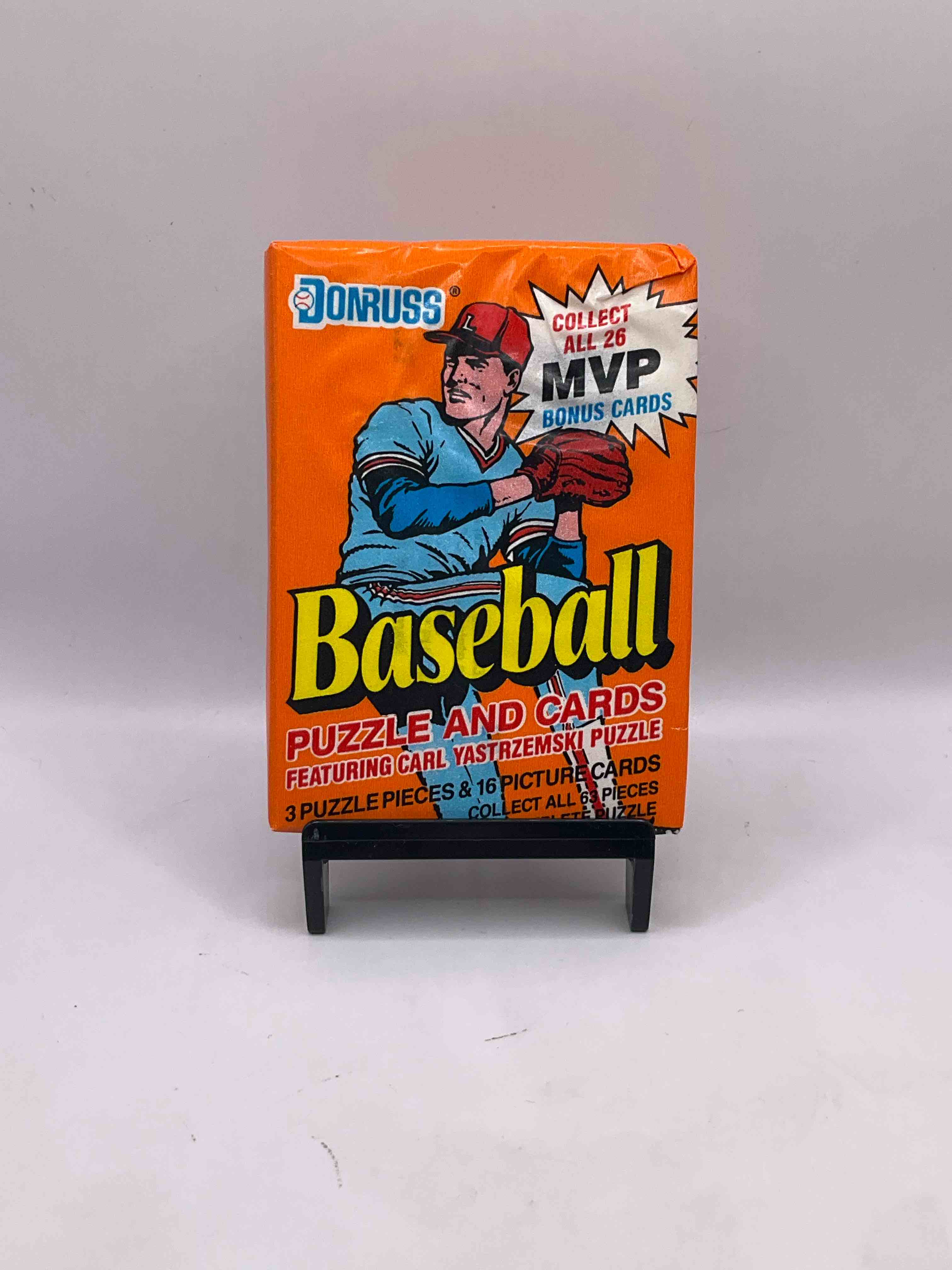 1990 Donruss Baseball Unopened Wax Packs! Hard To Find! Straight From Original Box! Search For Possible Juan Gonzalez Rookie Card! As Well As Valuable Ken Griffey Jr. Cards!