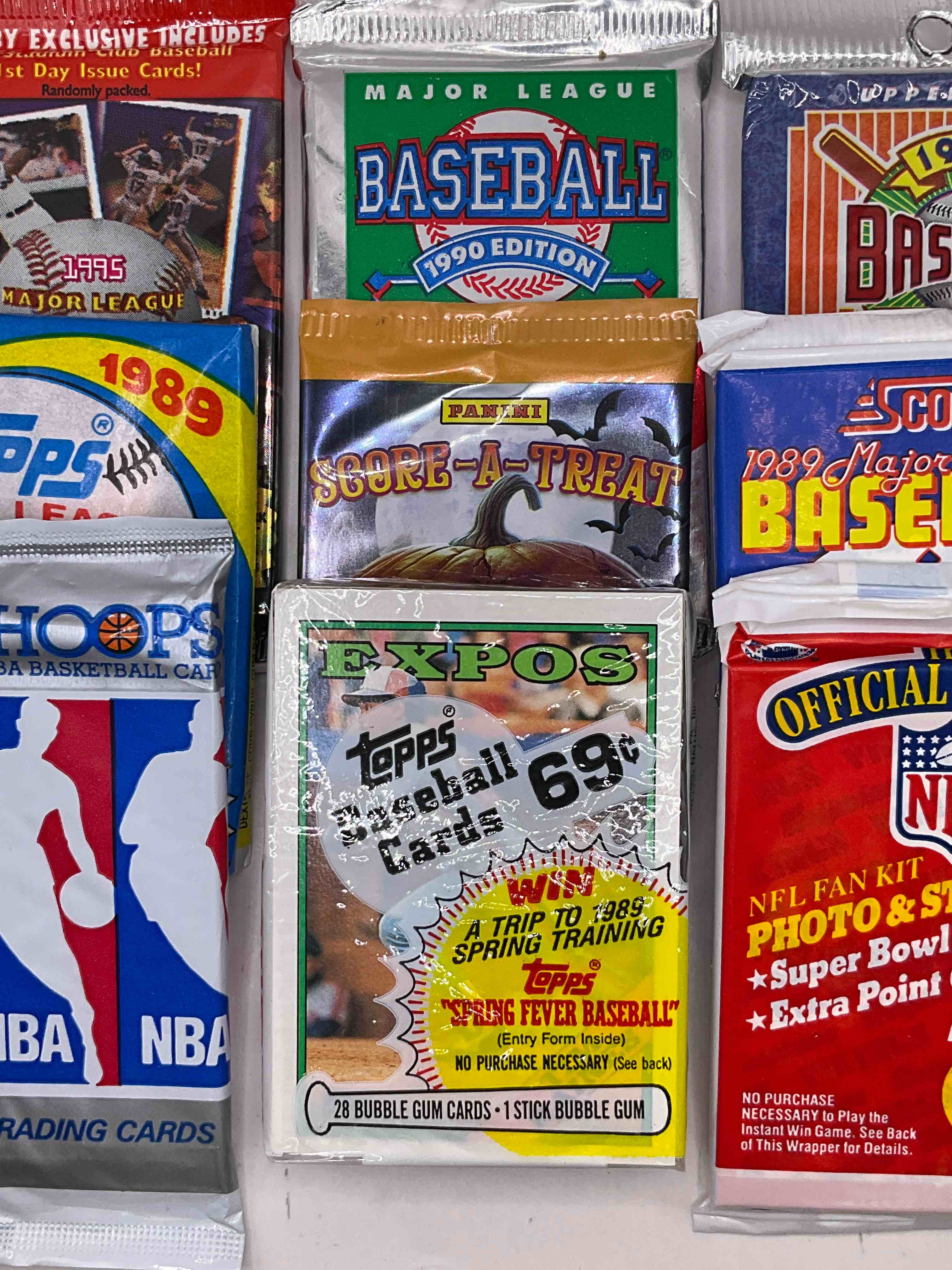 Twelve Pack Miscellaneous Sports Lot! Baseball, Football & Basketball! 1989 Baseball, Football, 1990 Basketball, Modern Football, Cello Packs, 90’s Baseball & So Much More! lnsane Lot!