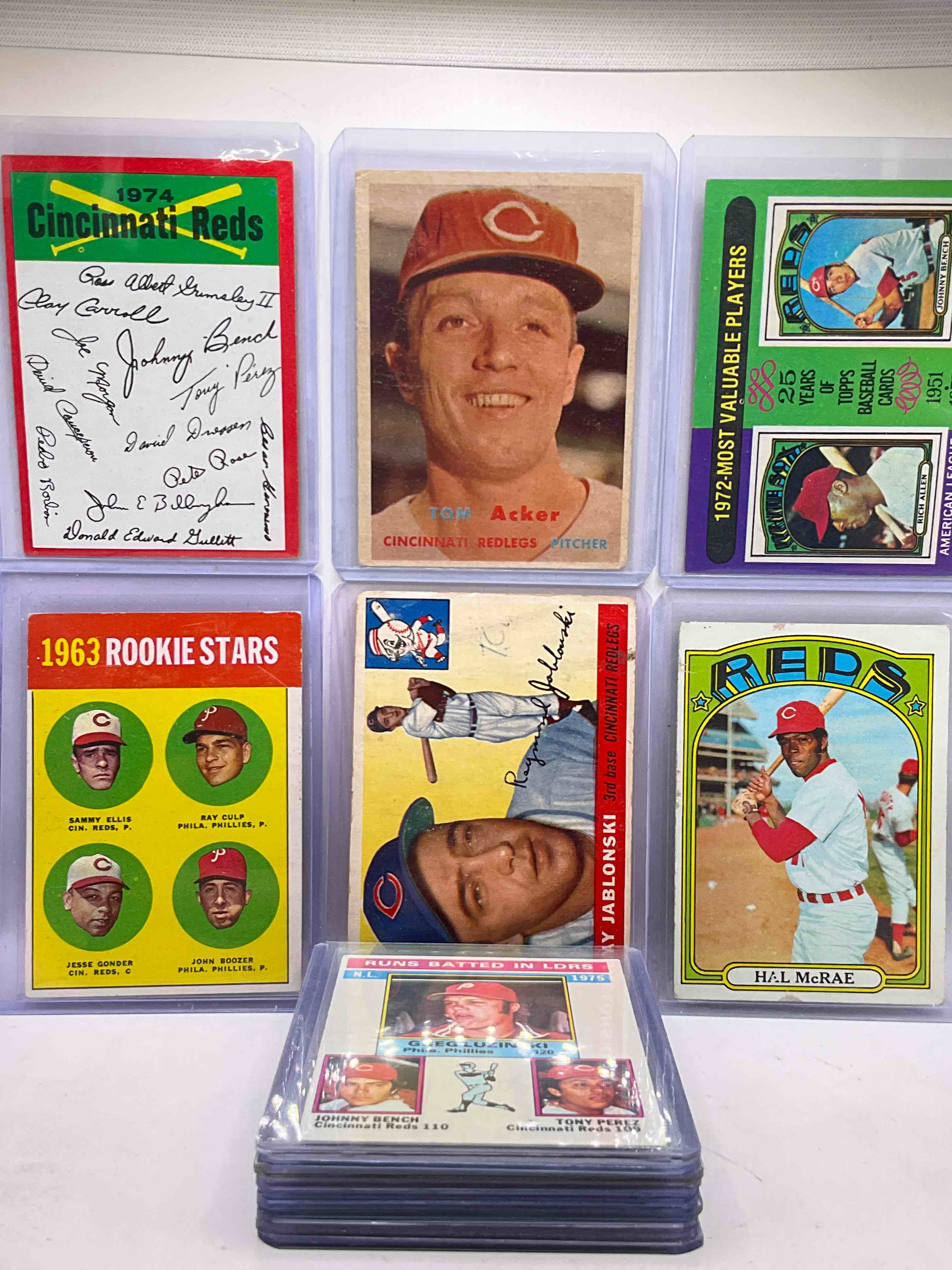 Vintage Reds! Cards From The 50’s! 1963 Rookie Stars, 1974 Reds Card, Hal McRae, Ray Jablonski, Pete Rose, Dave Concepion & So Much More! Insane Card Lot!
