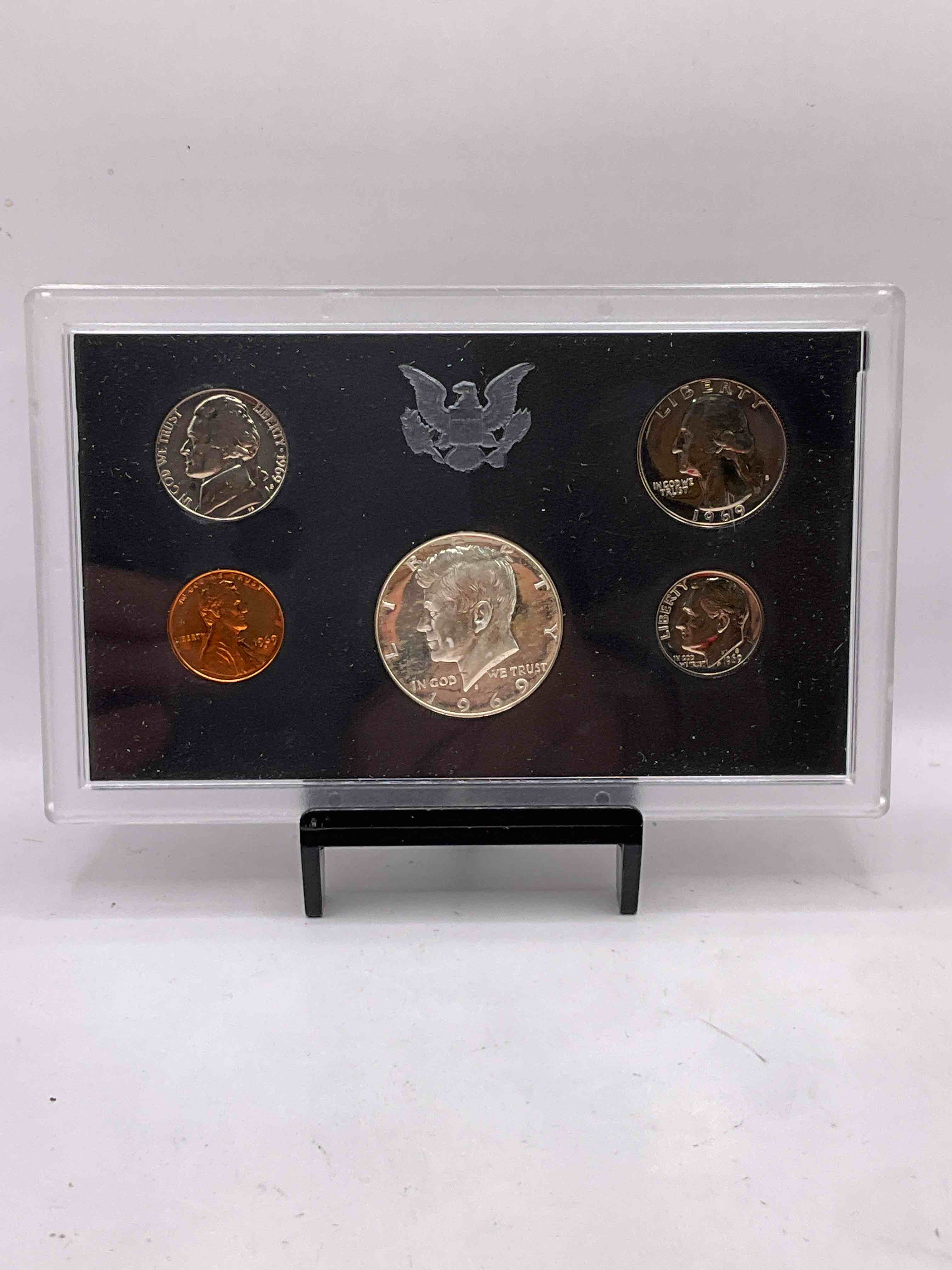 1969 Hard Case Mint Set, Moon Landing Year! Own An Incredible Piece of History With This 1969 Uncirculated U.S. Mint Set Encased In Hard Case Direct From The U.S. Treasury In 1969, Incorporating Each Type Of Coin Produced in 1969! Own An Awesome Piece Of History & Investment From The Year Of The Moon Landing!