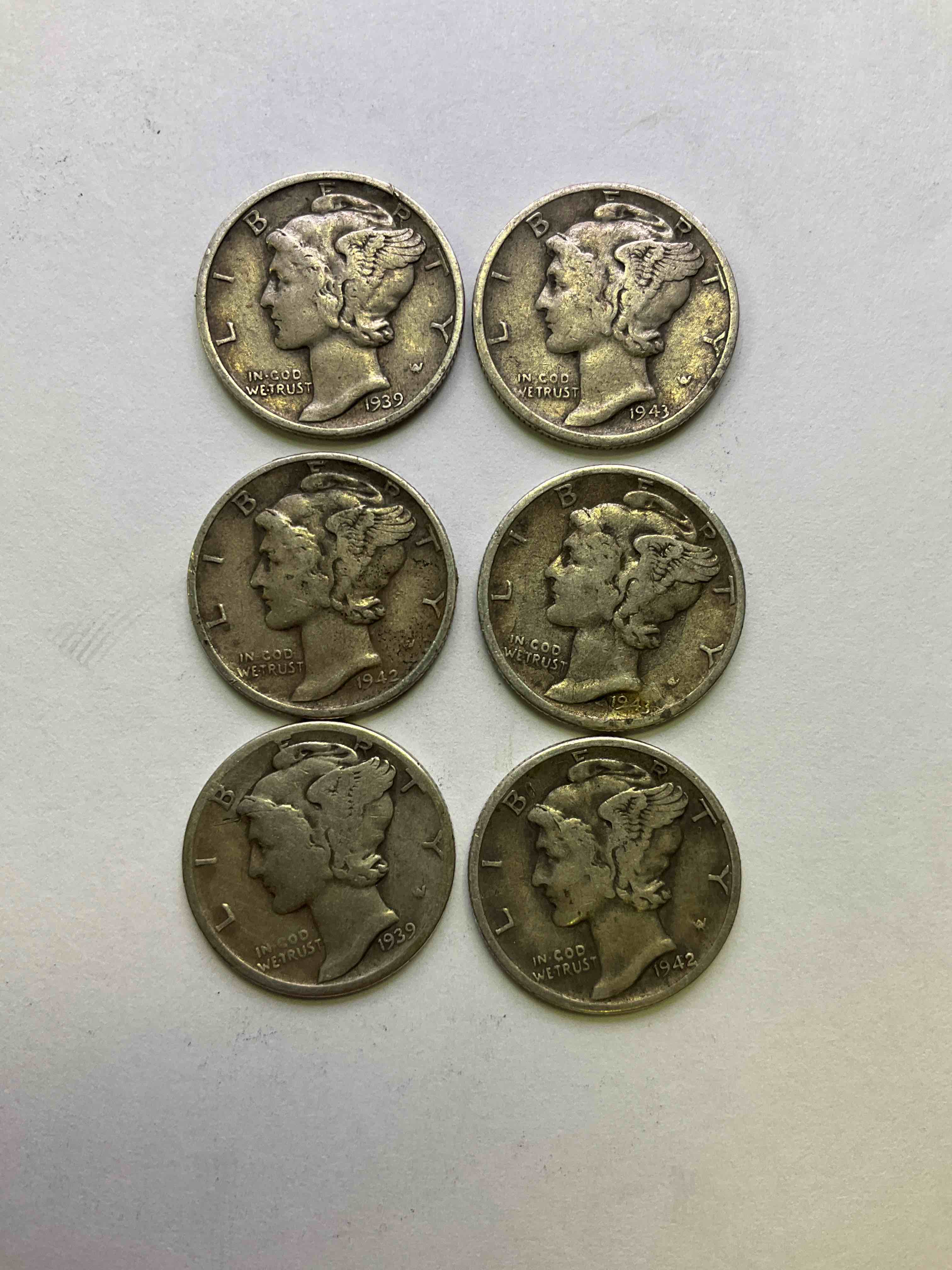 Antique U.S. Pure Fine Silver Mercury Dimes! Silver Mercury Dimes Were Minted From 1916-1945 & Have Become Serious Collector Items! Check Out These Awesome Examples, All In Nice, Circulated Condition With Visible Dates & Varying Years! Rare To Have Visible Dates! Makes For A Great Investment In Precious Metals, Mercury Dimes Are 90% Pure Fine Silver! They Don't Make Em' Like This Anymore!