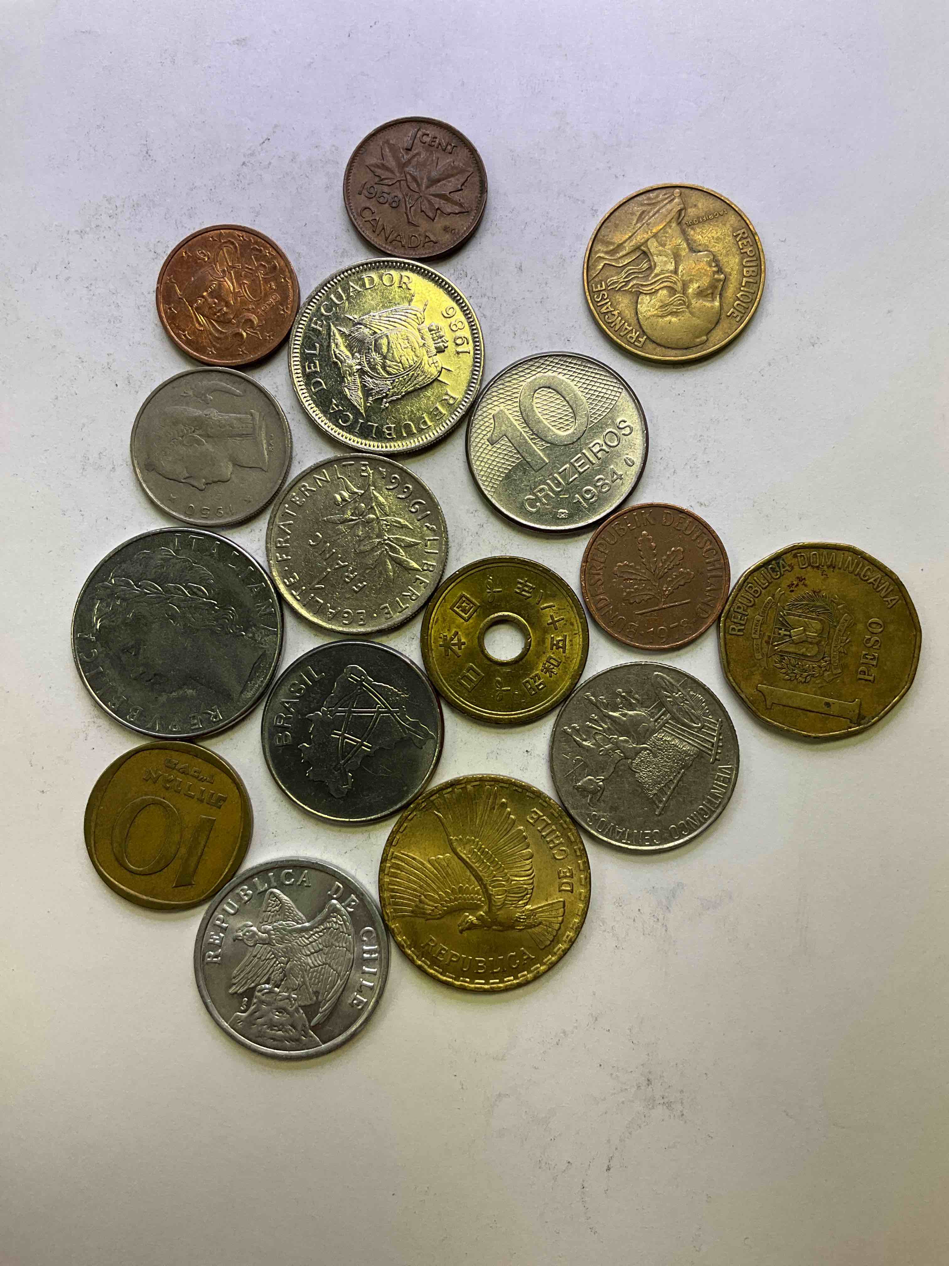 World Coins, Antique & Vintage! Each Lot Unique! Many Different Years, Countries, Sizes & Exotic Places. This Cool Collection Of Antique Coins From Around The World Is Loads Of Fun! Have Fun Identifying Each Coin & Country As A great Educational Tool! A Great Investment Too!