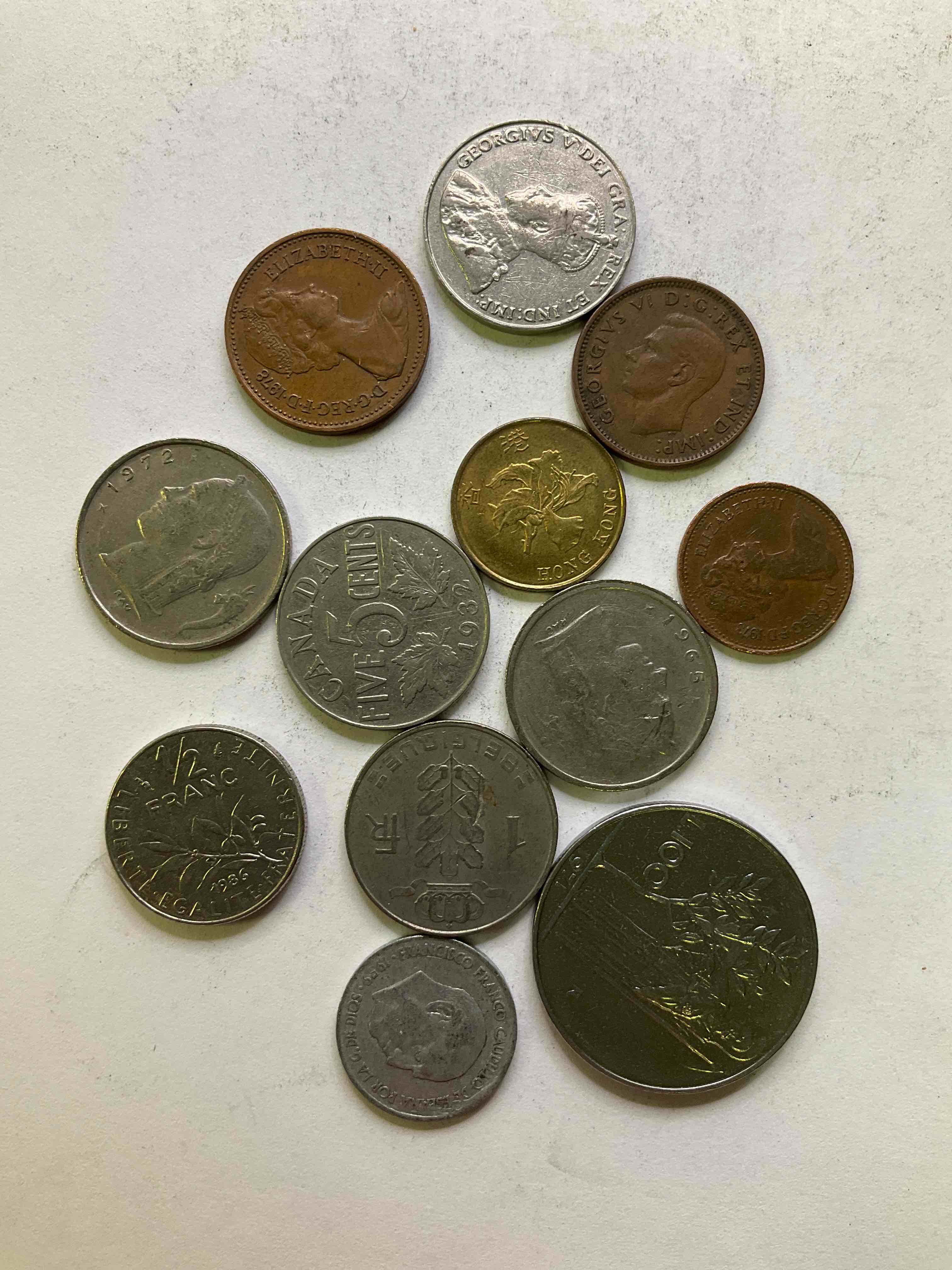 World Coins, Antique & Vintage! Each Lot Unique! Many Different Years, Countries, Sizes & Exotic Places. This Cool Collection Of Antique Coins From Around The World Is Loads Of Fun! Have Fun Identifying Each Coin & Country As A great Educational Tool! A Great Investment Too!
