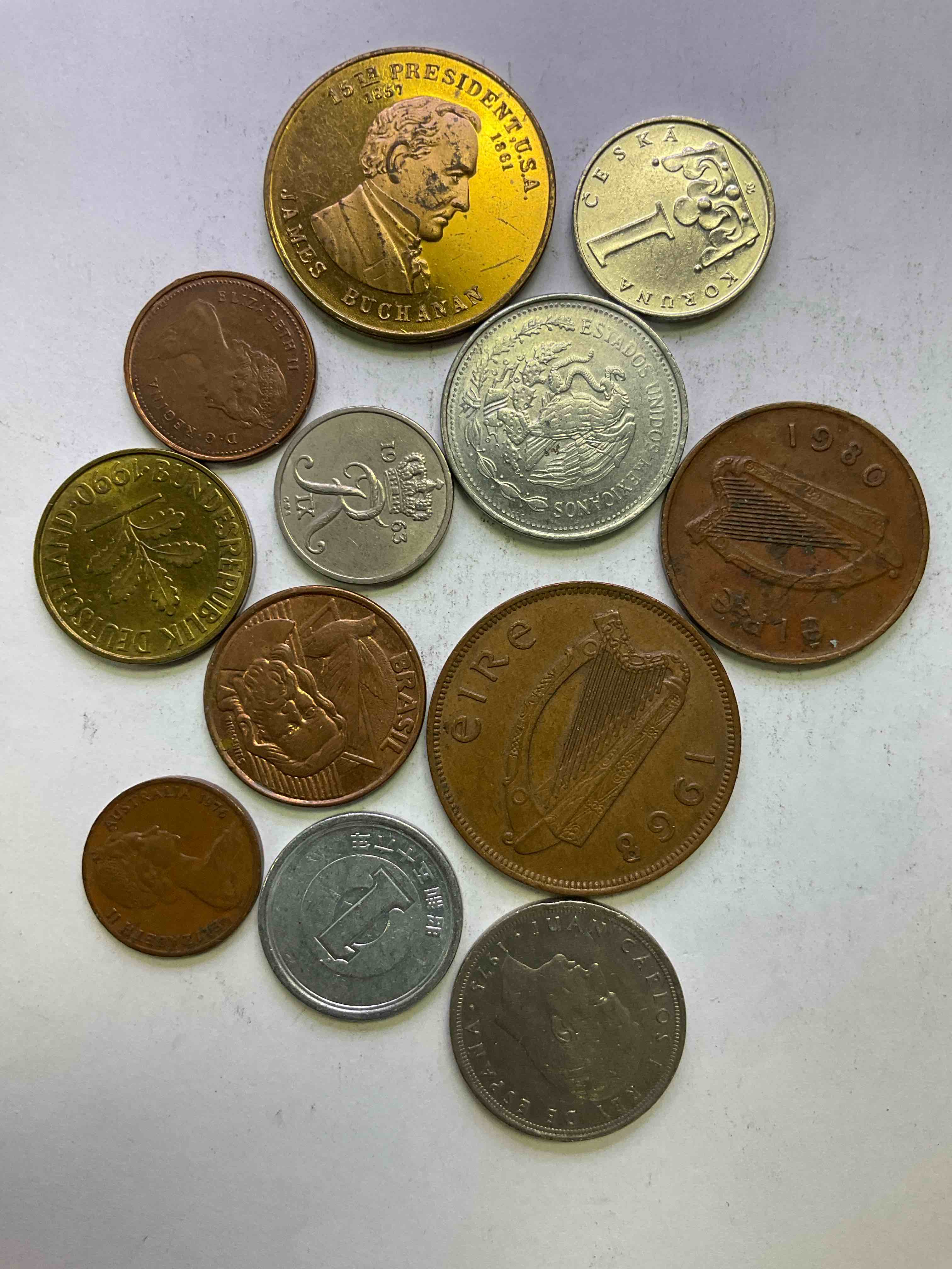 World Coins, Antique & Vintage! Each Lot Unique! Many Different Years, Countries, Sizes & Exotic Places. This Cool Collection Of Antique Coins From Around The World Is Loads Of Fun! Have Fun Identifying Each Coin & Country As A great Educational Tool! A Great Investment Too!