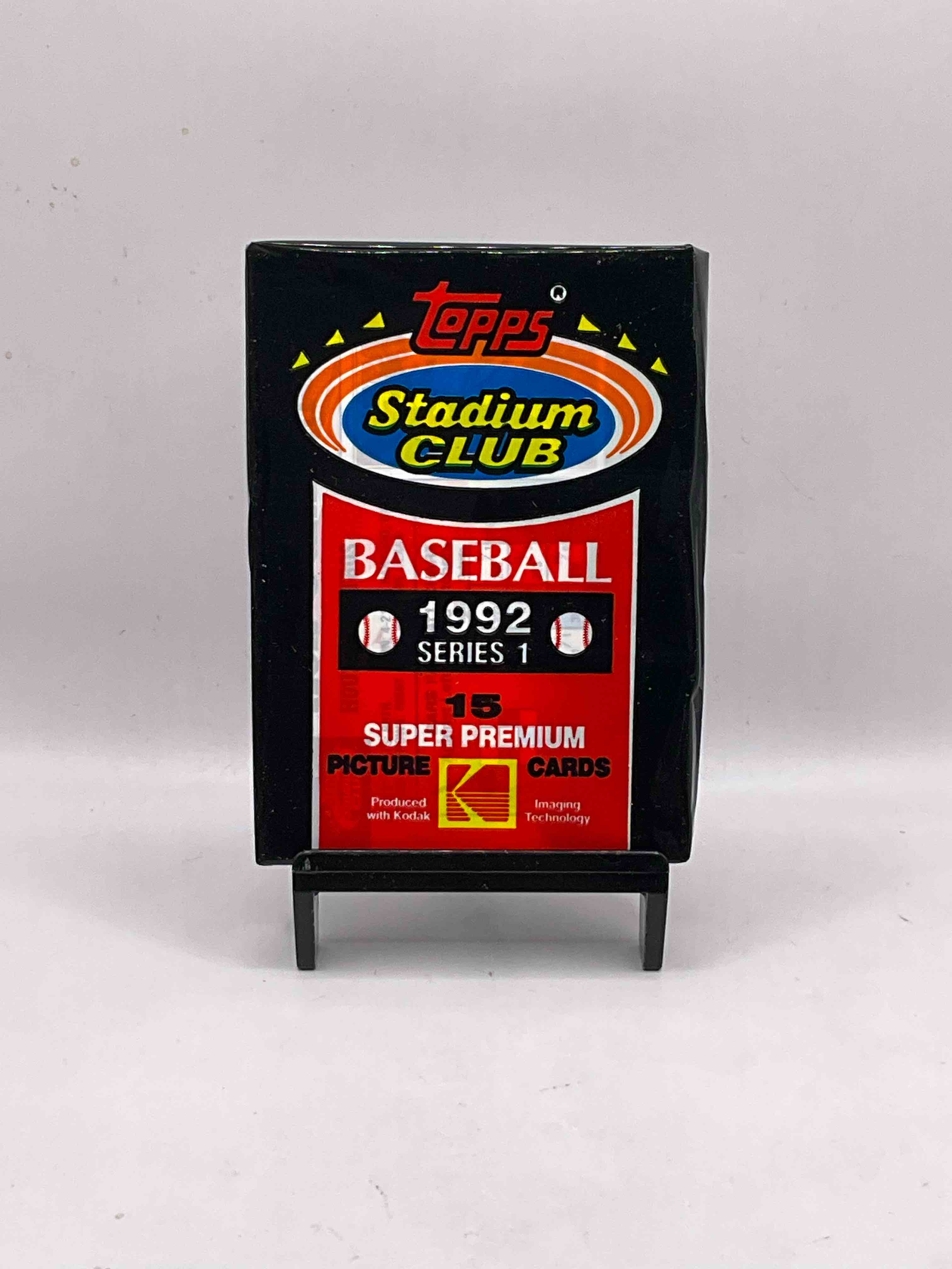 Ken Griffey Jr. Member’s Choice Edition!? Topps Stadium Club 1992 Unopened Packs, Straight From Box. Search For Big Names, Ken Griffey Jr, Nolan Ryan, Rickey Henderson & So Many More! Some Of These Cards Can Be Worth Big $$$ 
