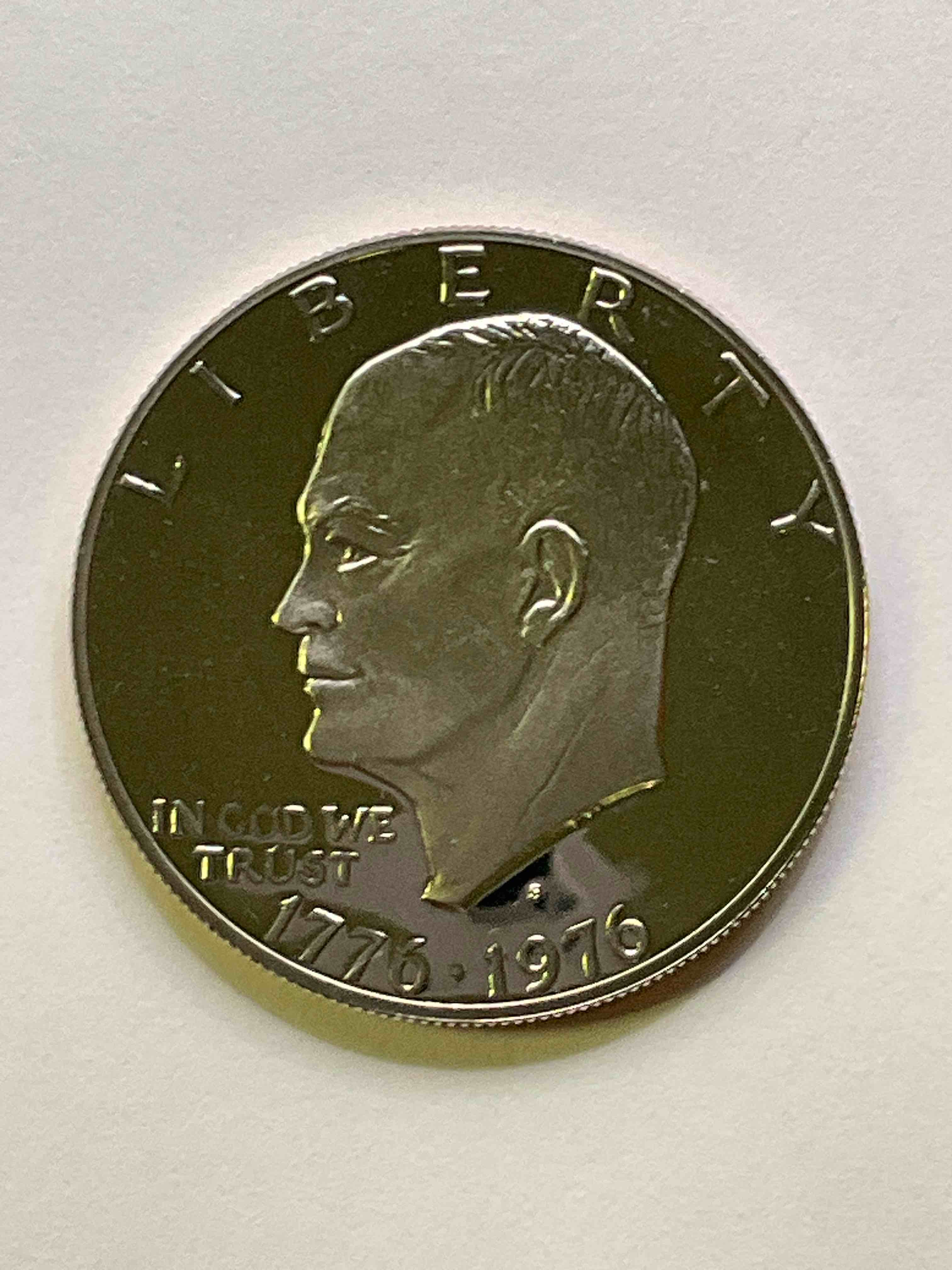 Gorgeous Uncirculated Eisenhower Dollar, Bicentennial! 1976, Pristine Uncirculated "Ike" Dollar, 1976 Bicentennial Edition! These Very Large Dollar Coins Were Minted From 1971-1978 & Are Hugely Popular With Collectors! This Beautiful, Mint Condition 1976 Edition Is Rare & Stunning! An Awesome Investment!