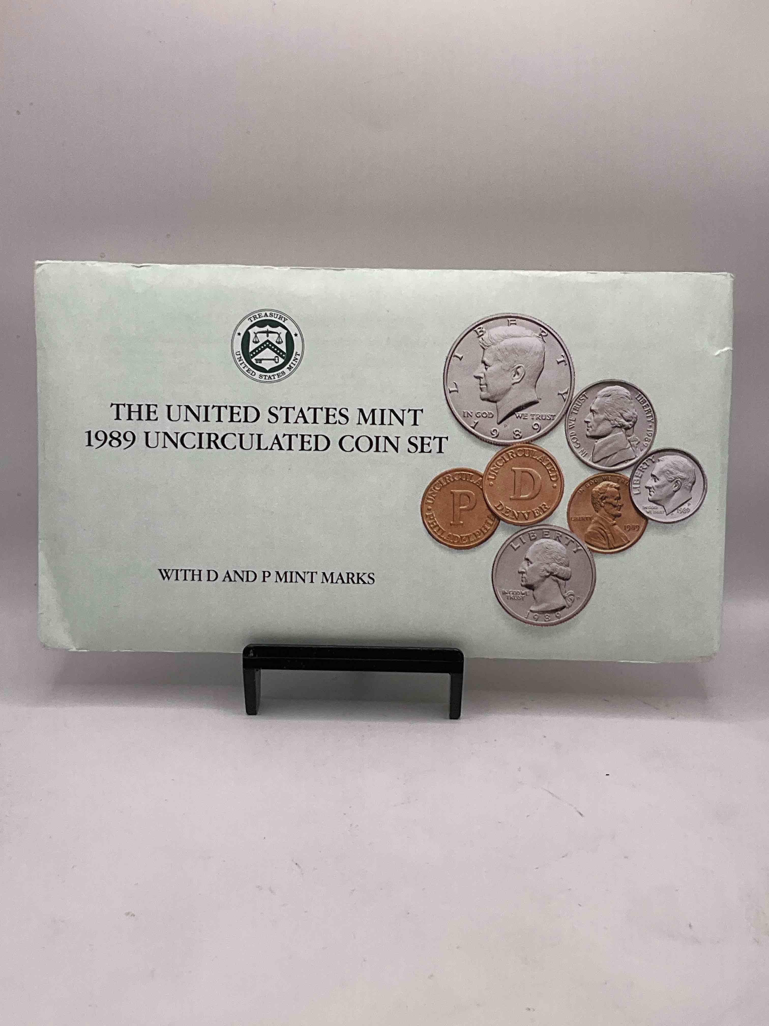 1989 Uncirculated U.S. Mint Set! Attention All Swifties Out There! What A Great Year! This Gorgeous Mint Set Features Each U.S. Coins Minted in 1989 In Uncirculated Condition, From Each Mint Mark, Philly & Denver! Still In Original Envelope Direct From The U.S. Treasury In 1989! Own An Awesome Investment & Incredible Piece Of U.S. History! Also Makes For An Awesome Gift!