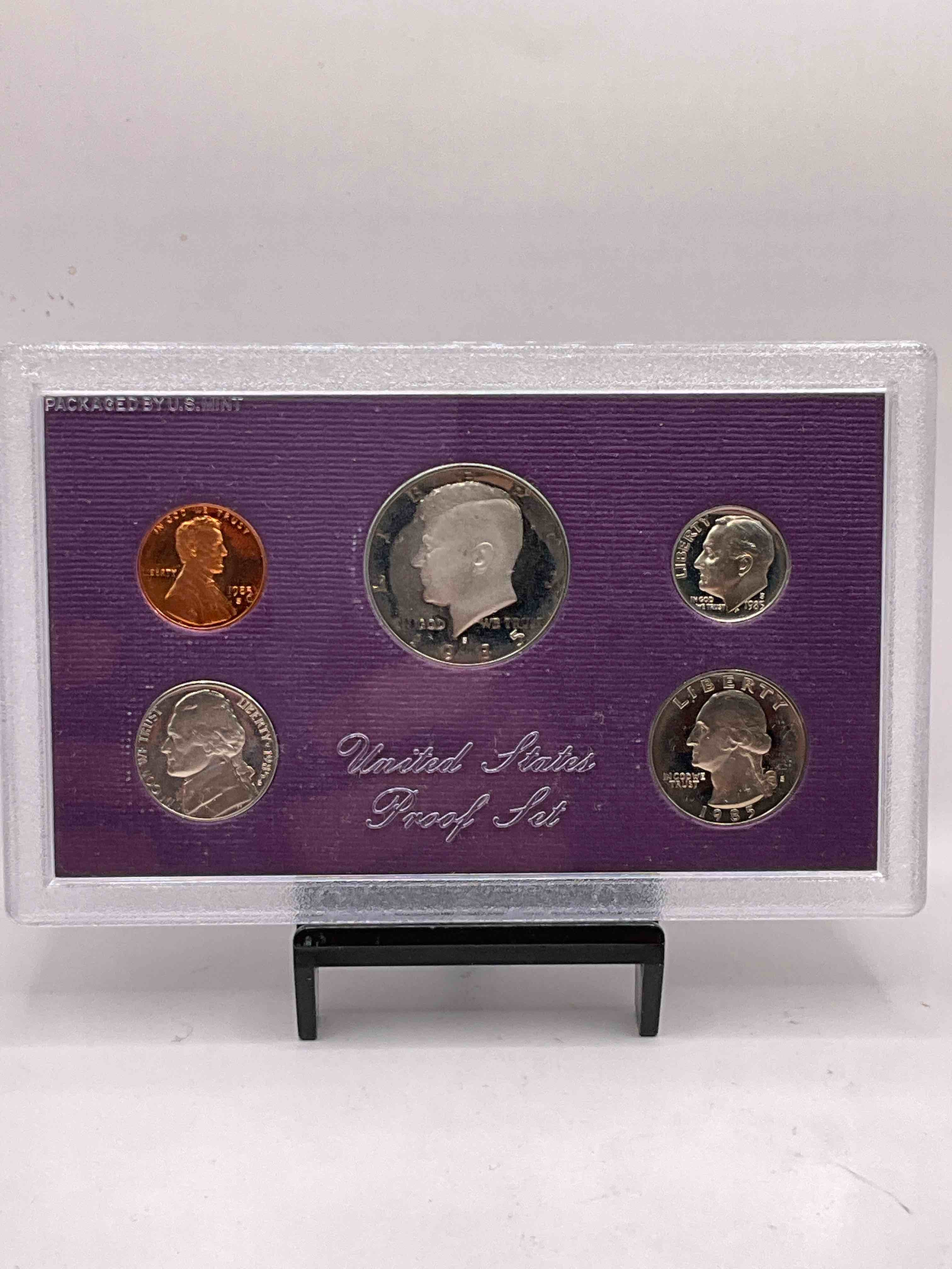 Get "Back To The Future" From 1985! This Gorgeous Mint Set Features Each U.S. Coin Minted in 1985 In Uncirculated Condition, Direct From The U.S. Treasury! Still In Original Gorgeous Display Case, Direct From The U.S. Treasury In 1985! Own An Awesome Investment & Incredible Piece Of U.S. History! Also Makes For An Awesome Gift!