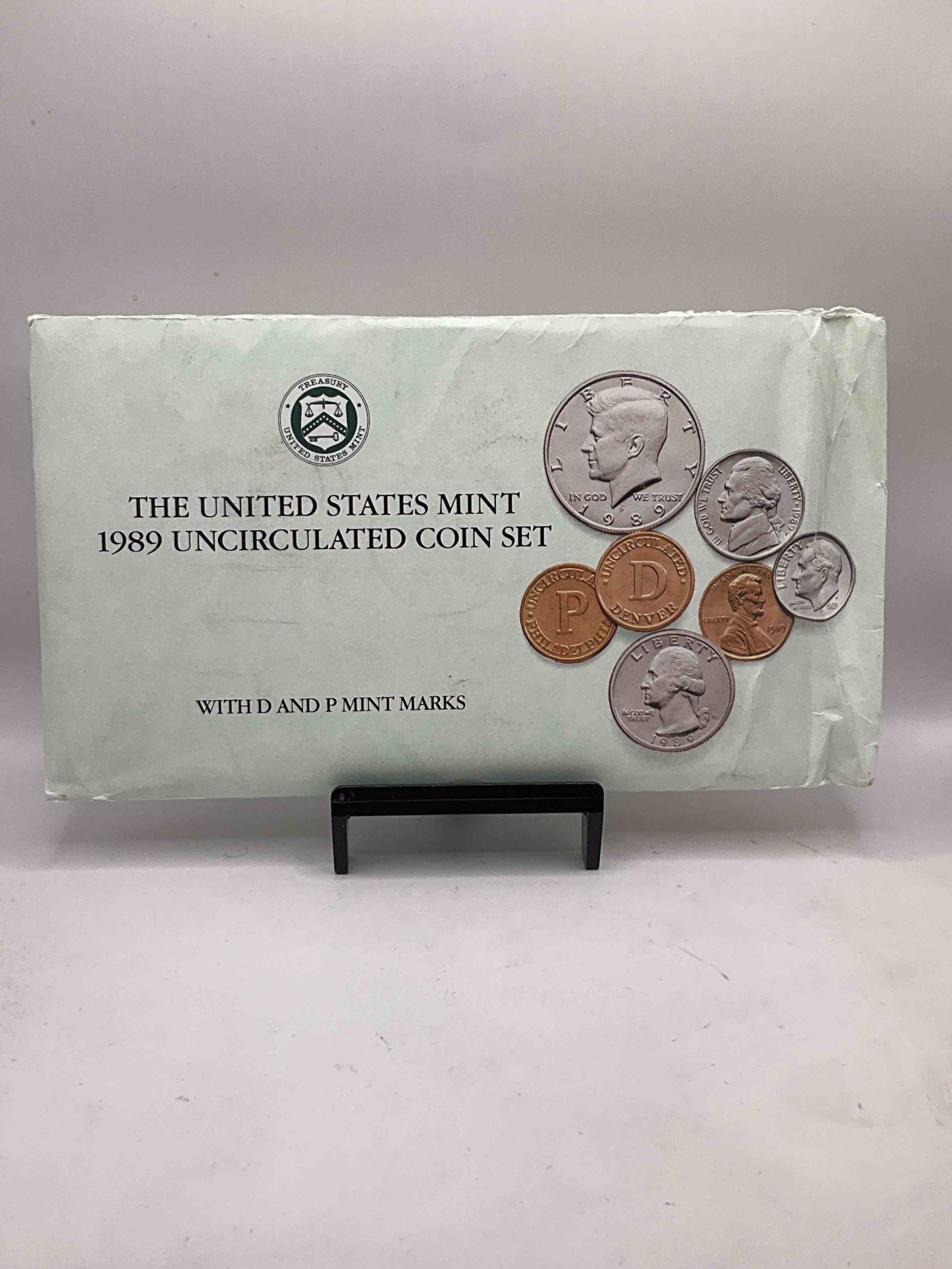 1989 Uncirculated U.S. Mint Set! Attention All Swifties Out There! What A Great Year! This Gorgeous Mint Set Features Each U.S. Coins Minted in 1989 In Uncirculated Condition, From Each Mint Mark, Philly & Denver! Still In Original Envelope Direct From The U.S. Treasury In 1989! Own An Awesome Investment & Incredible Piece Of U.S. History! Also Makes For An Awesome Gift!