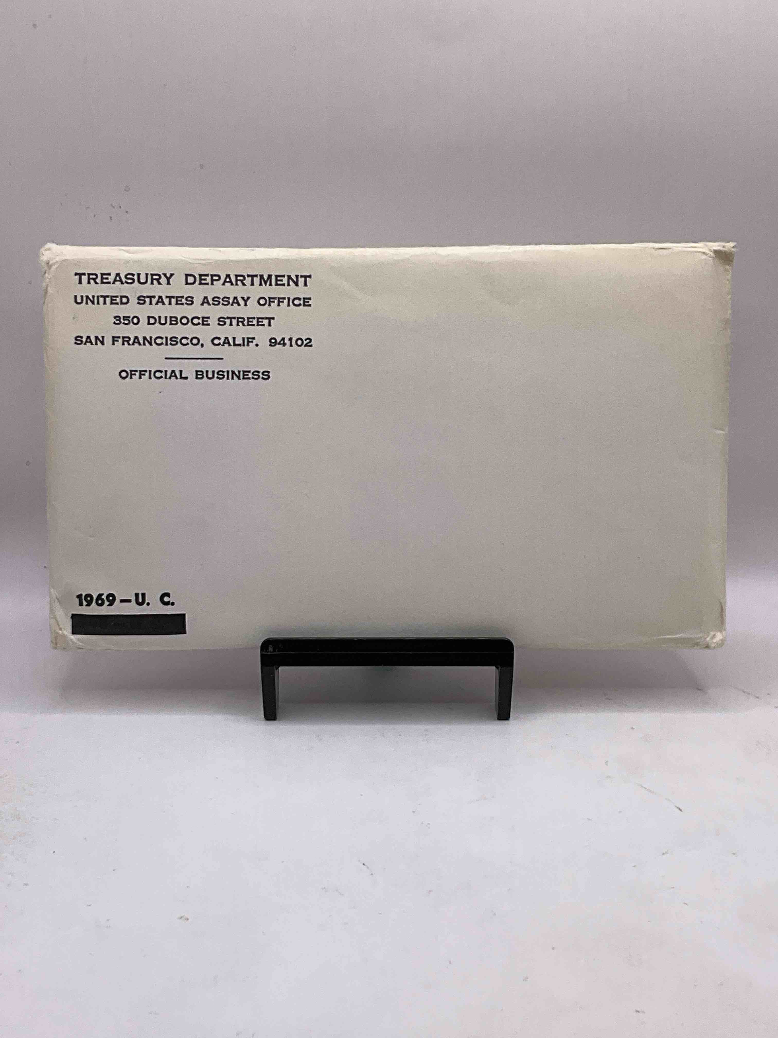 1969 History! Year Of The Moon Landing, Includes Silver! Check Out This 1969 Uncirculated Mint Set Issued From The U.S. Mint, Still In Its Original Envelope From The U.S. Treasury! Set Includes Both Mint Sets For 1969, Philadelphia & Denver! The Included Kennedy Half Dollar Is 40% Silver! Includes Each Coin Minted For That Year & Also An Exclusive Philly & Denver Mint Token. An Awesome Collectable!