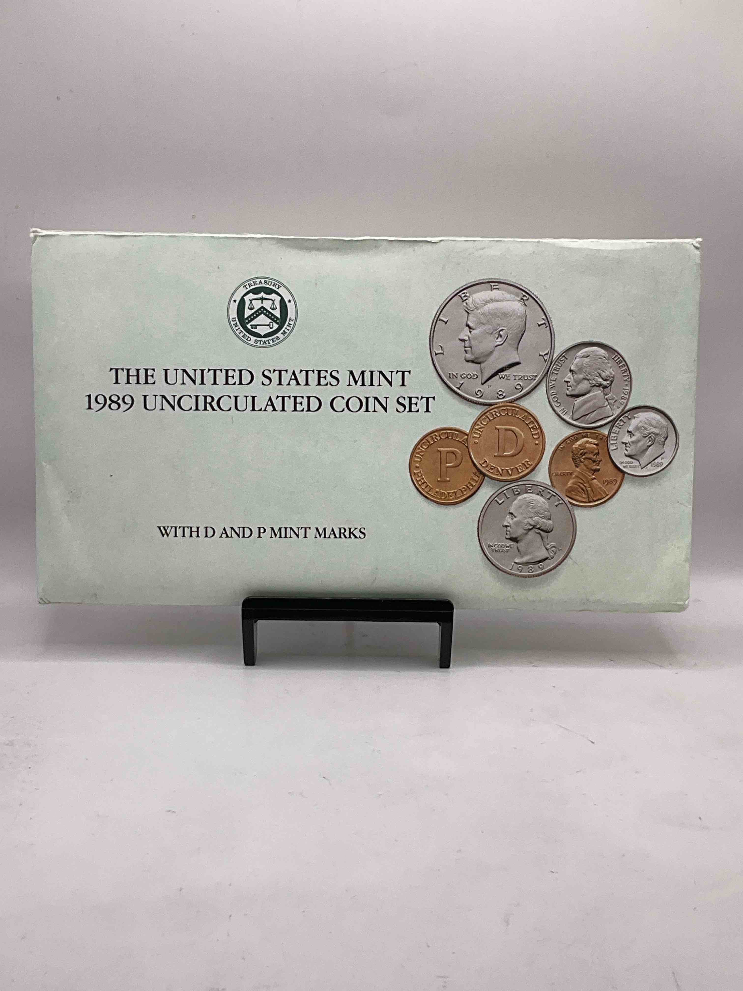 1989 Uncirculated U.S. Mint Set! Attention All Swifties Out There! What A Great Year! This Gorgeous Mint Set Features Each U.S. Coins Minted in 1989 In Uncirculated Condition, From Each Mint Mark, Philly & Denver! Still In Original Envelope Direct From The U.S. Treasury In 1989! Own An Awesome Investment & Incredible Piece Of U.S. History! Also Makes For An Awesome Gift!