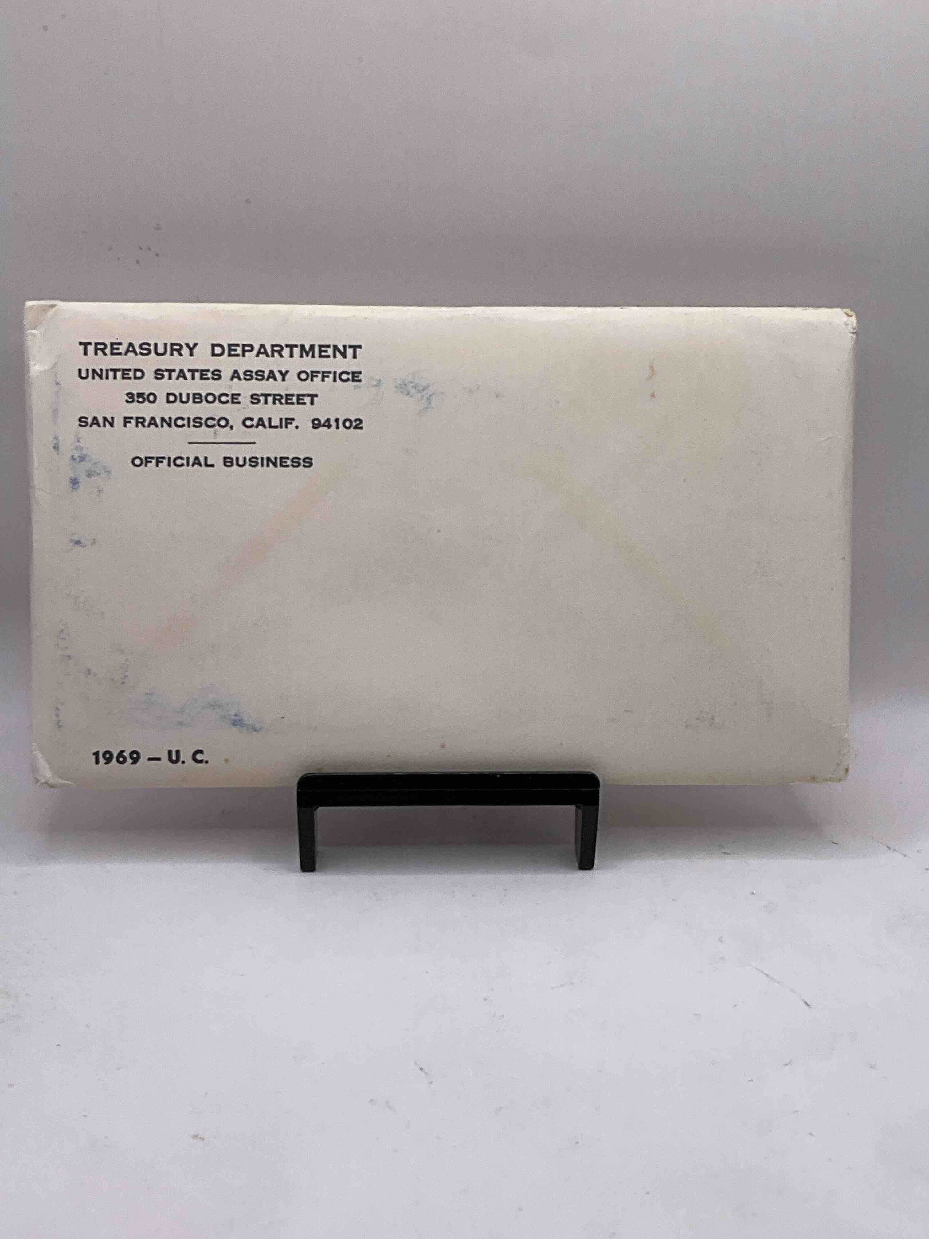 1969 History! Year Of The Moon Landing, Includes Silver! Check Out This 1969 Uncirculated Mint Set Issued From The U.S. Mint, Still In Its Original Envelope From The U.S. Treasury! Set Includes Both Mint Sets For 1969, Philadelphia & Denver! The Included Kennedy Half Dollar Is 40% Silver! Includes Each Coin Minted For That Year & Also An Exclusive Philly & Denver Mint Token. An Awesome Collectable!