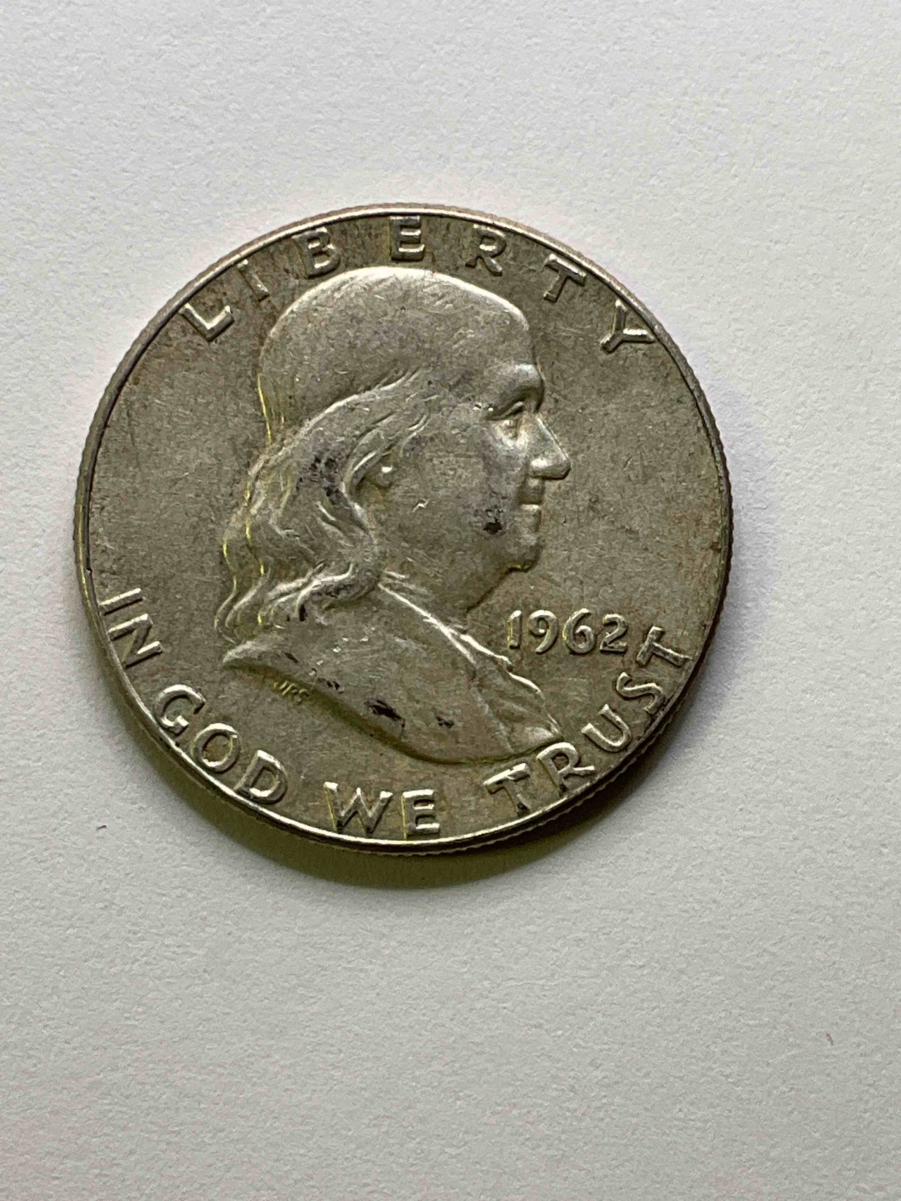 Ben Franklin Silver! Pre 1965 Silver U.S. Half Dollar Coins! Before 1965 American Half Dollars Were Actually Silver, Here Is A Rare 1962 Version In Excellent, Circulated Condition! Great For Investing In Precious Metals! These Heavy Half Dollars Were Minted At 90% Silver and 10% Copper, Giving Them A Net Weight Of .36169 Ounces Of Pure Silver Per Coin! Very Rare In This Great Condition!