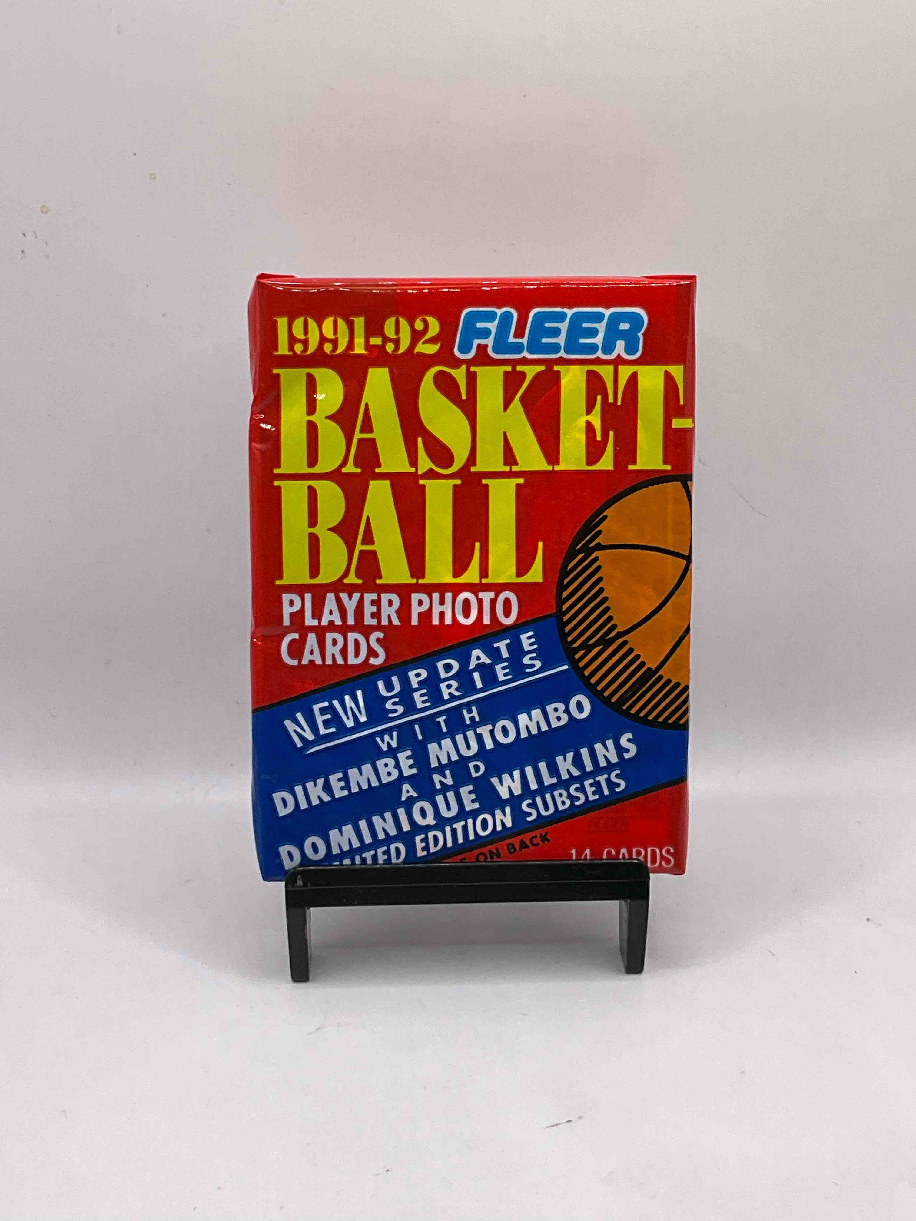 Basketball Wow! Rare 1991/92 NBA Fleer Sealed Sports Collectible Card Pack, Direct From Original Sealed Retail Case! So Many Awesome Cards To Search For Michael Jordan (PSA 10 Value $150) Larry Bird, Magic Johnson & Too Many Other Great Cards To List! Hard To Find, Excellent Like-New Condition!