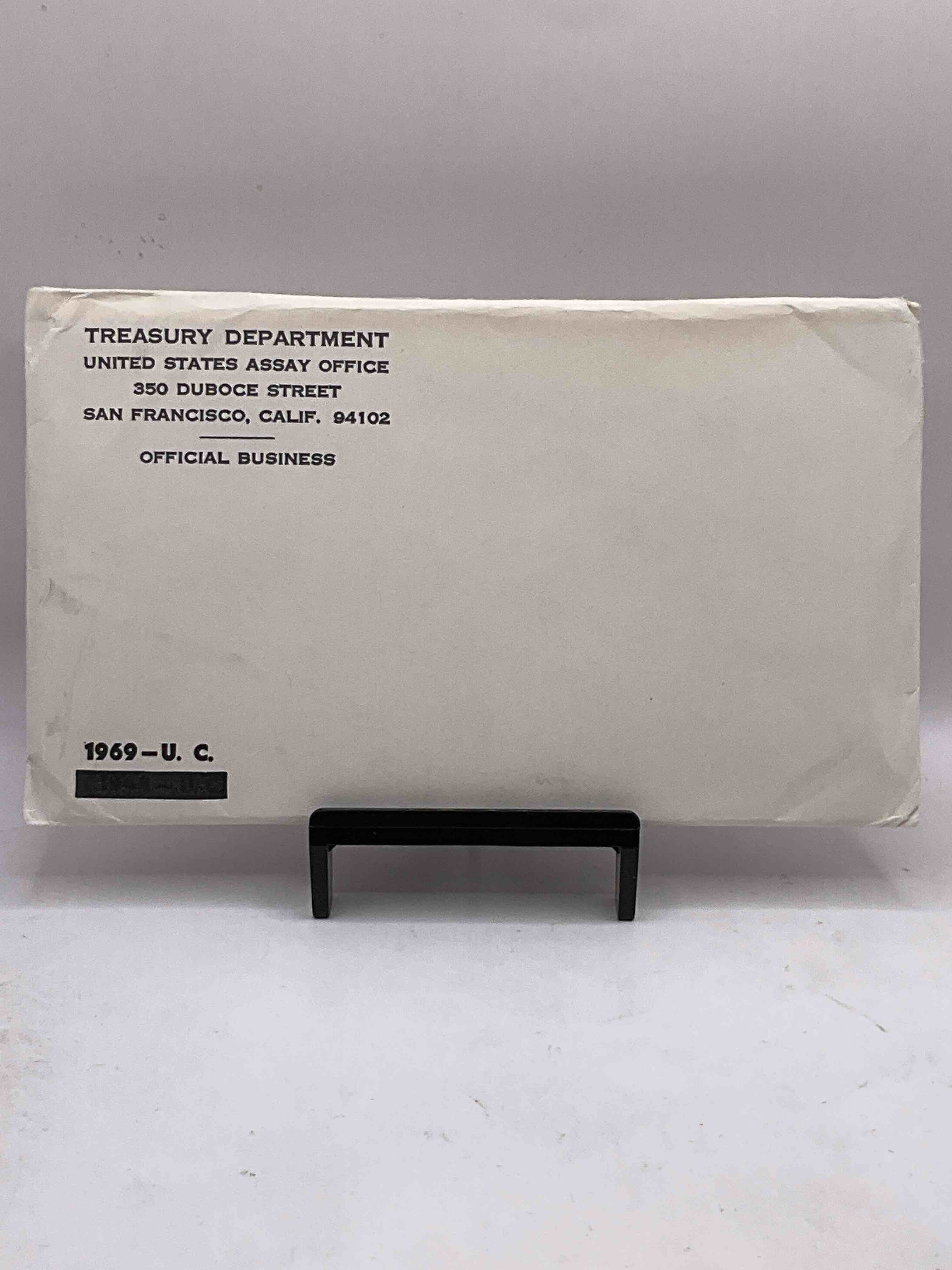 1969 Moon Landing History! Year Of The Moon Landing, Includes Silver! Check Out This 1969 Uncirculated Mint Set Issued From The U.S. Mint, Still In Its Original Envelope From The U.S. Treasury! Set Includes Both Mint Sets For 1969, Philadelphia & Denver! The Included Kennedy Half Dollar Is 40% Silver! Includes Each Coin Minted For That Year & Also An Exclusive Philly & Denver Mint Token. An Awesome Collectable!