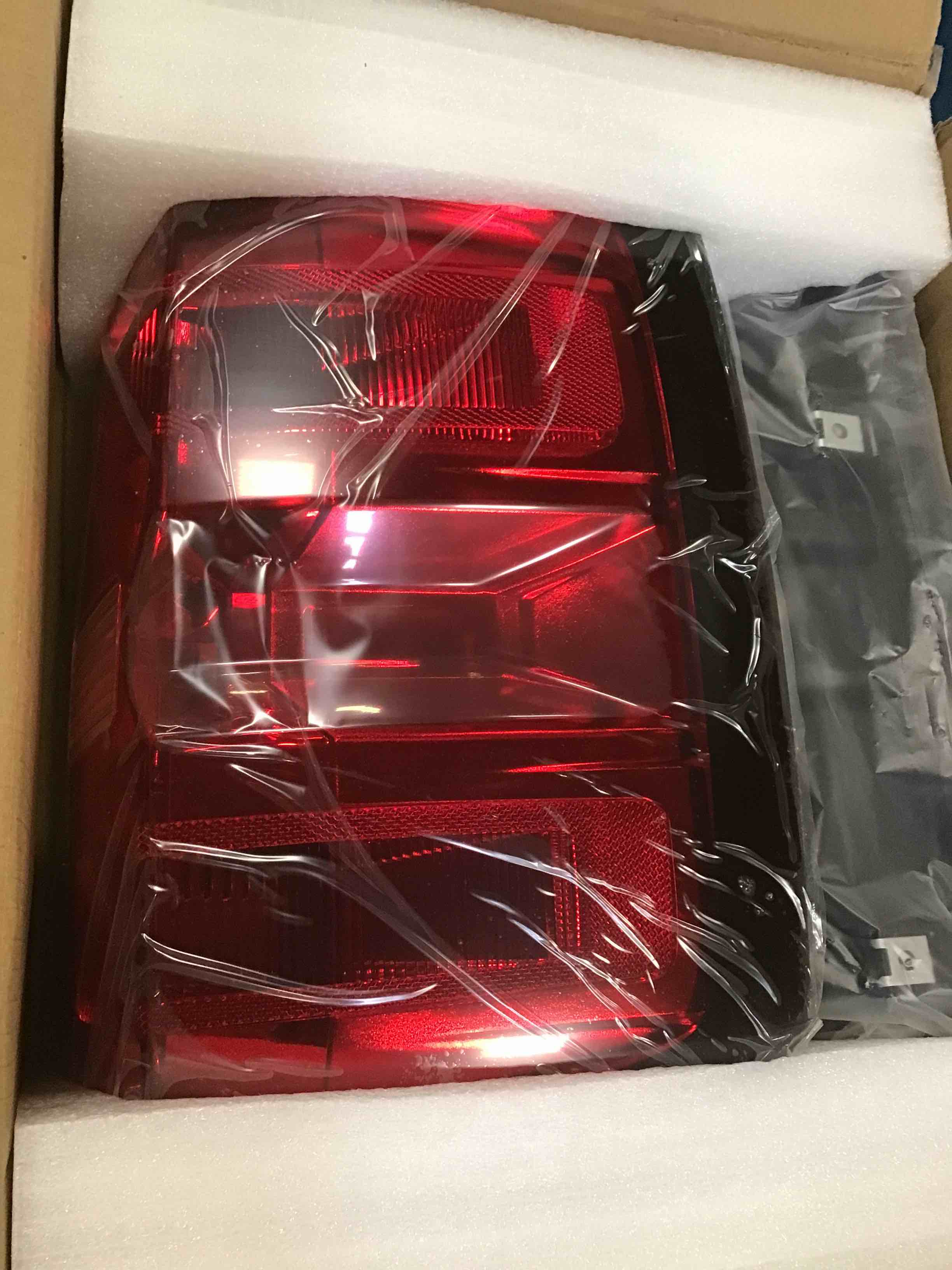 Nilight Taillight Assembly for 2014 2015 2016 2017 2018 2019 Chevy Silverado 1500 2500 HD 3500 HD 2015-2019 GMC Sierra 3500HD 2019 Silverado 1500LD OE Style Rear Lamp Replacement, 2 Year Warranty