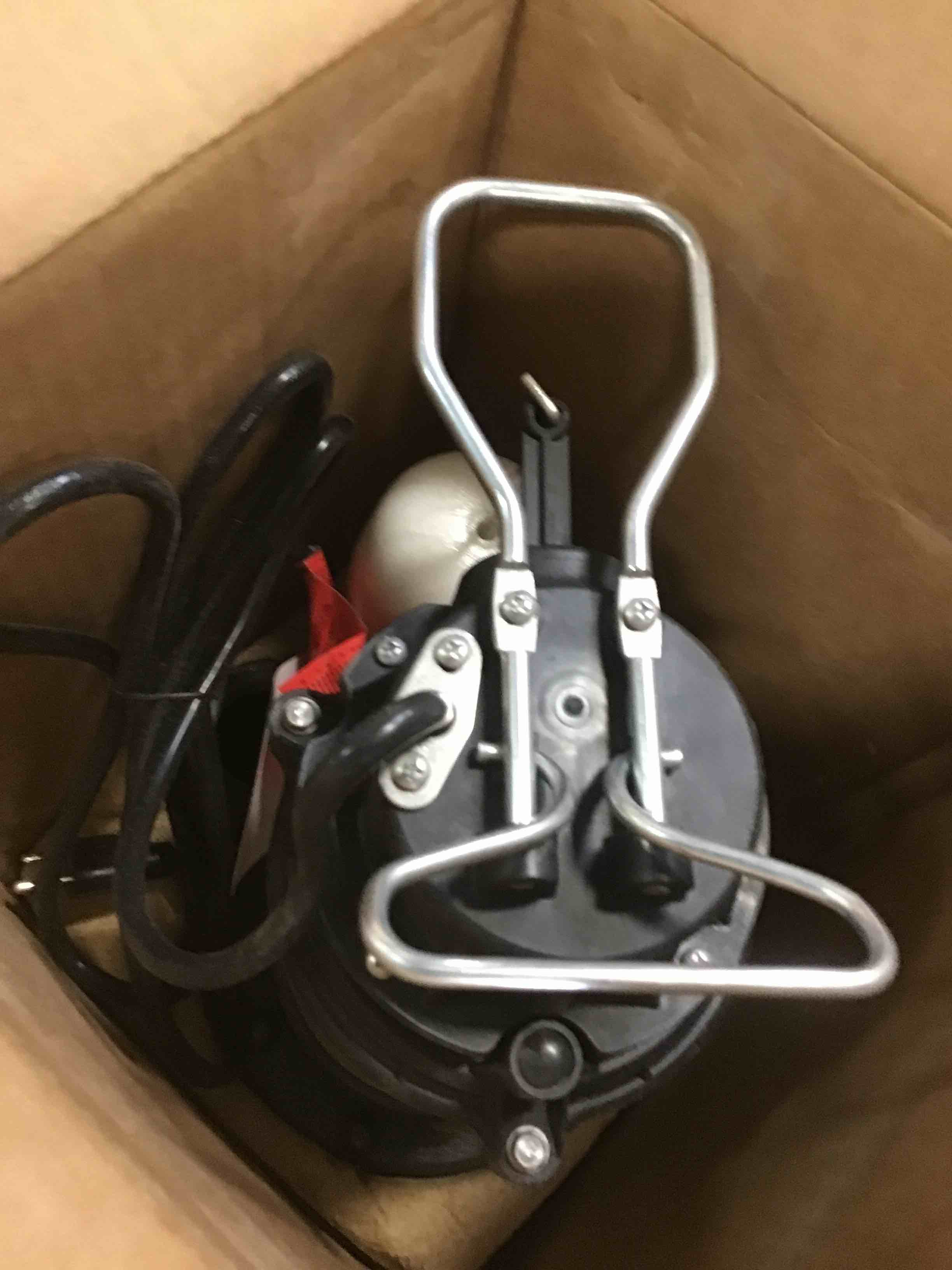 https://s3.amazonaws.com/lotting-images-prod/bidfta/TEA1365590_1741186594558.jpeg