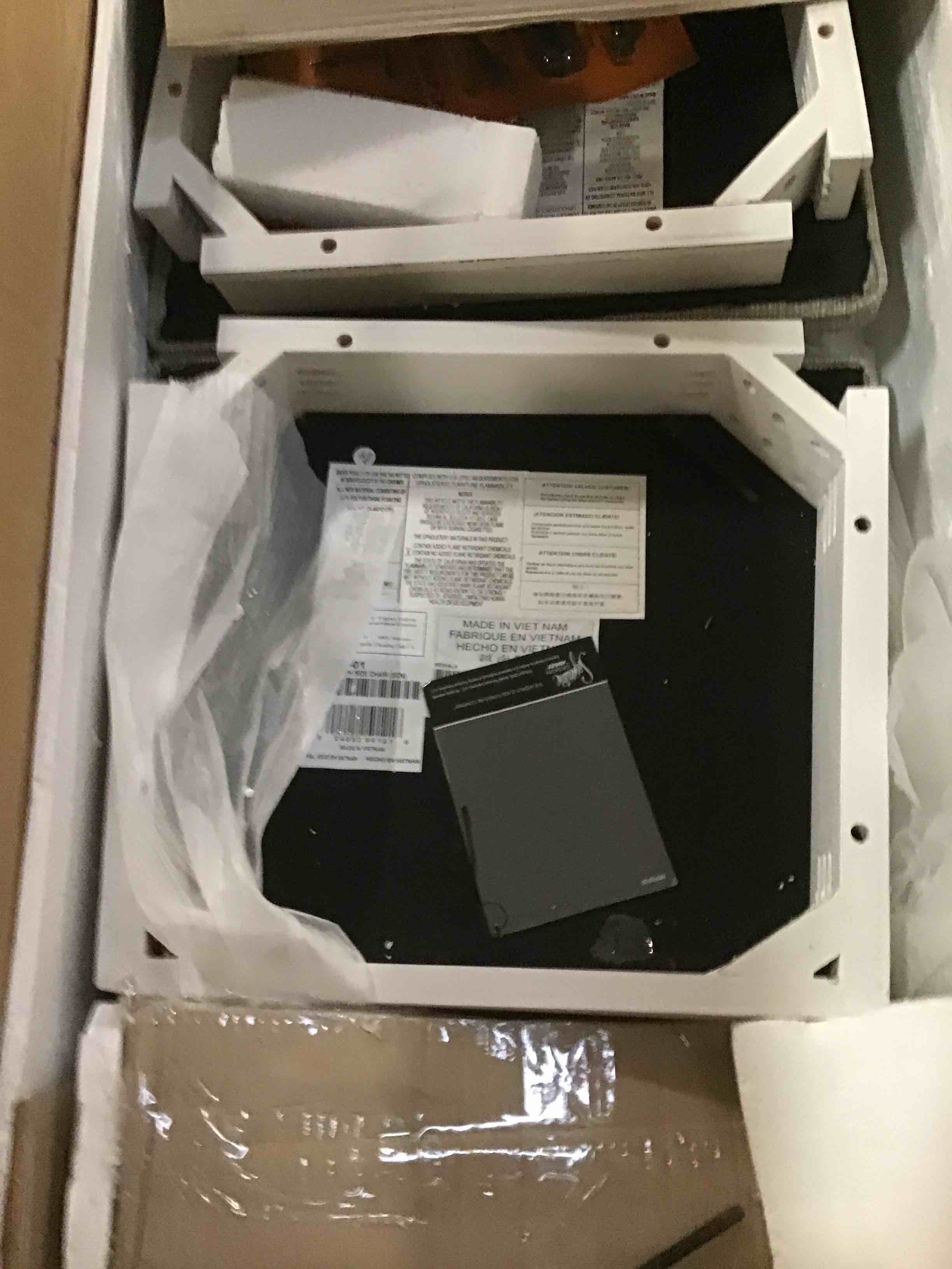 https://s3.amazonaws.com/lotting-images-prod/bidfta/TEA1365791_1741268011618.jpeg