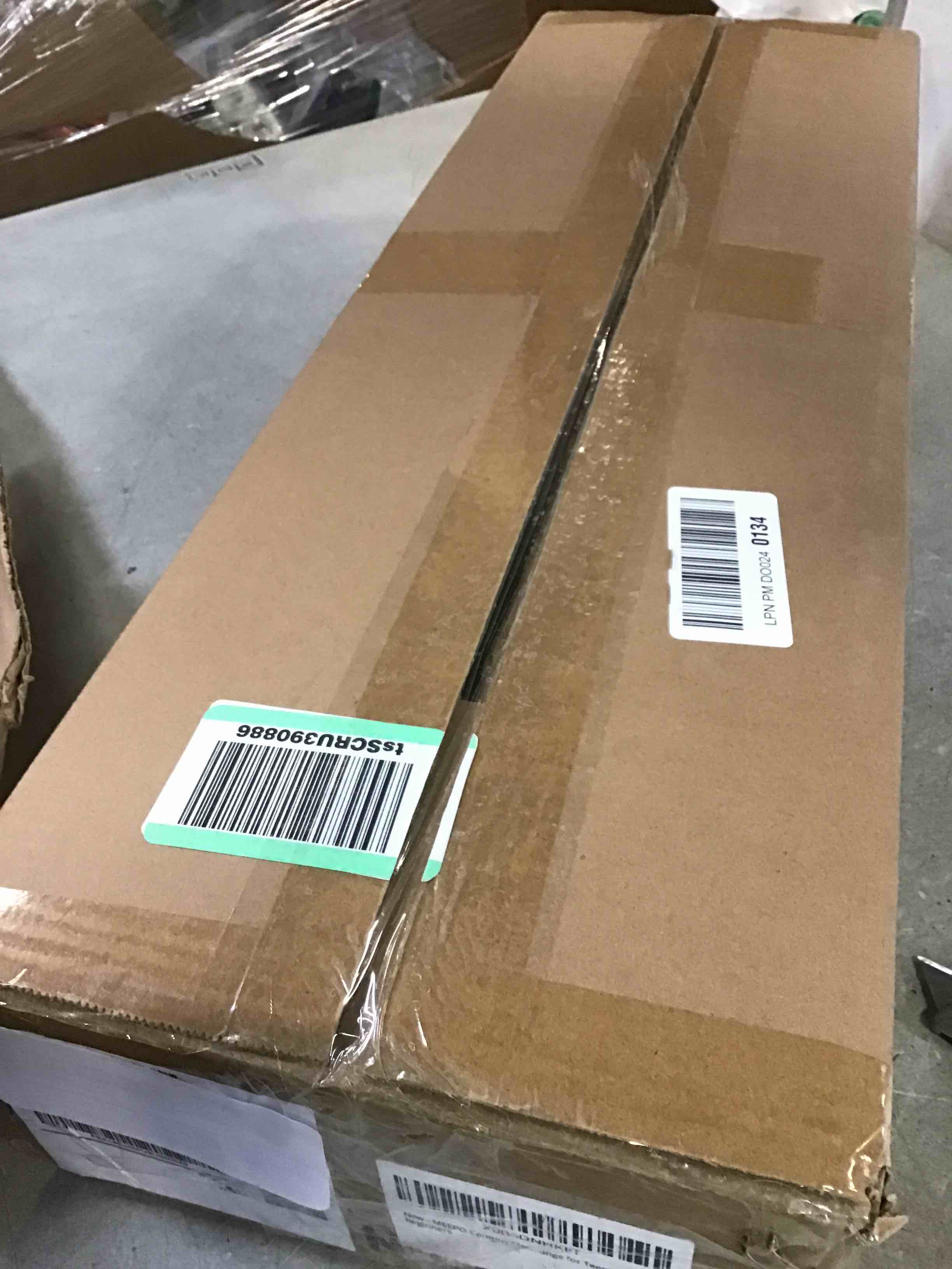 https://s3.amazonaws.com/lotting-images-prod/bidfta/TEA1365918_1741280686162.jpeg