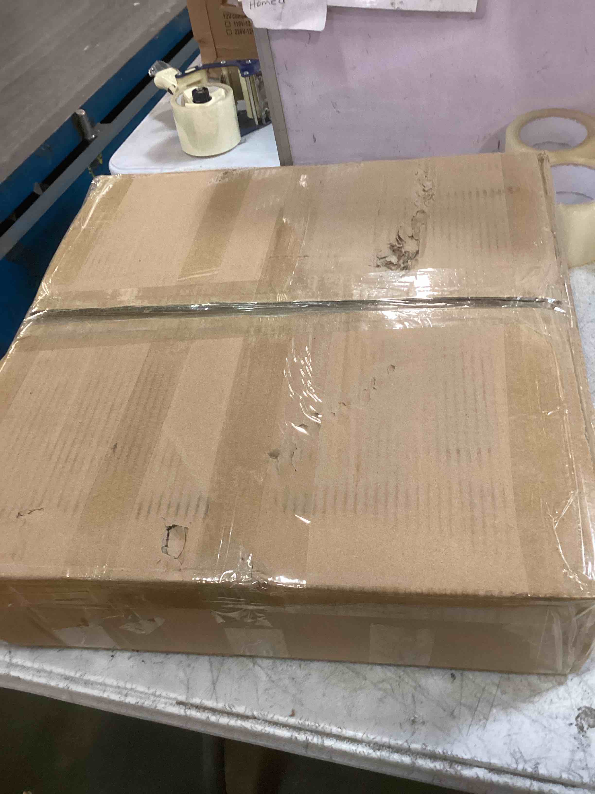 https://s3.amazonaws.com/lotting-images-prod/bidfta/TEA1366995_1739910335391.jpeg