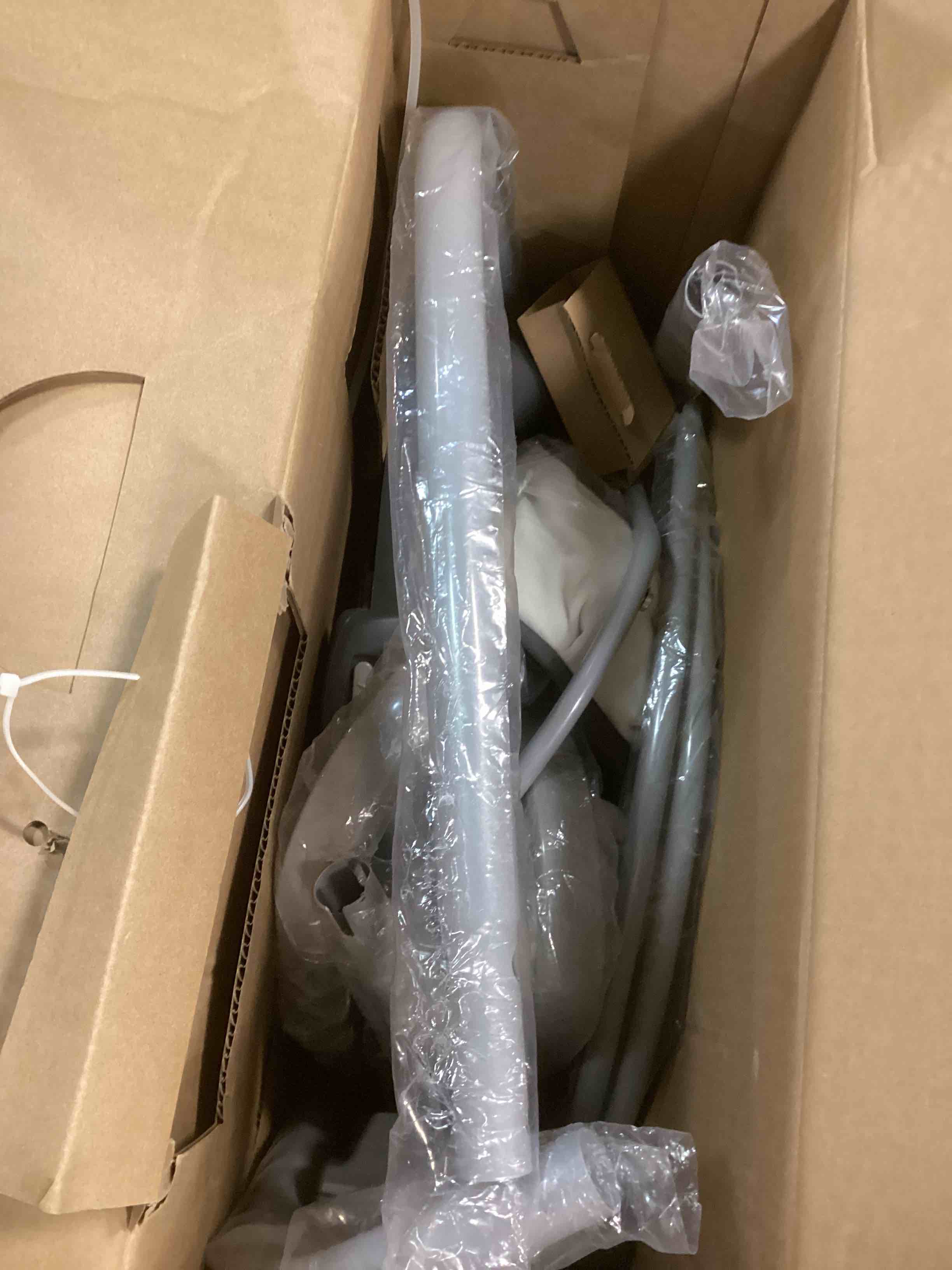 https://s3.amazonaws.com/lotting-images-prod/bidfta/TEA1367485_1740086246688.jpeg