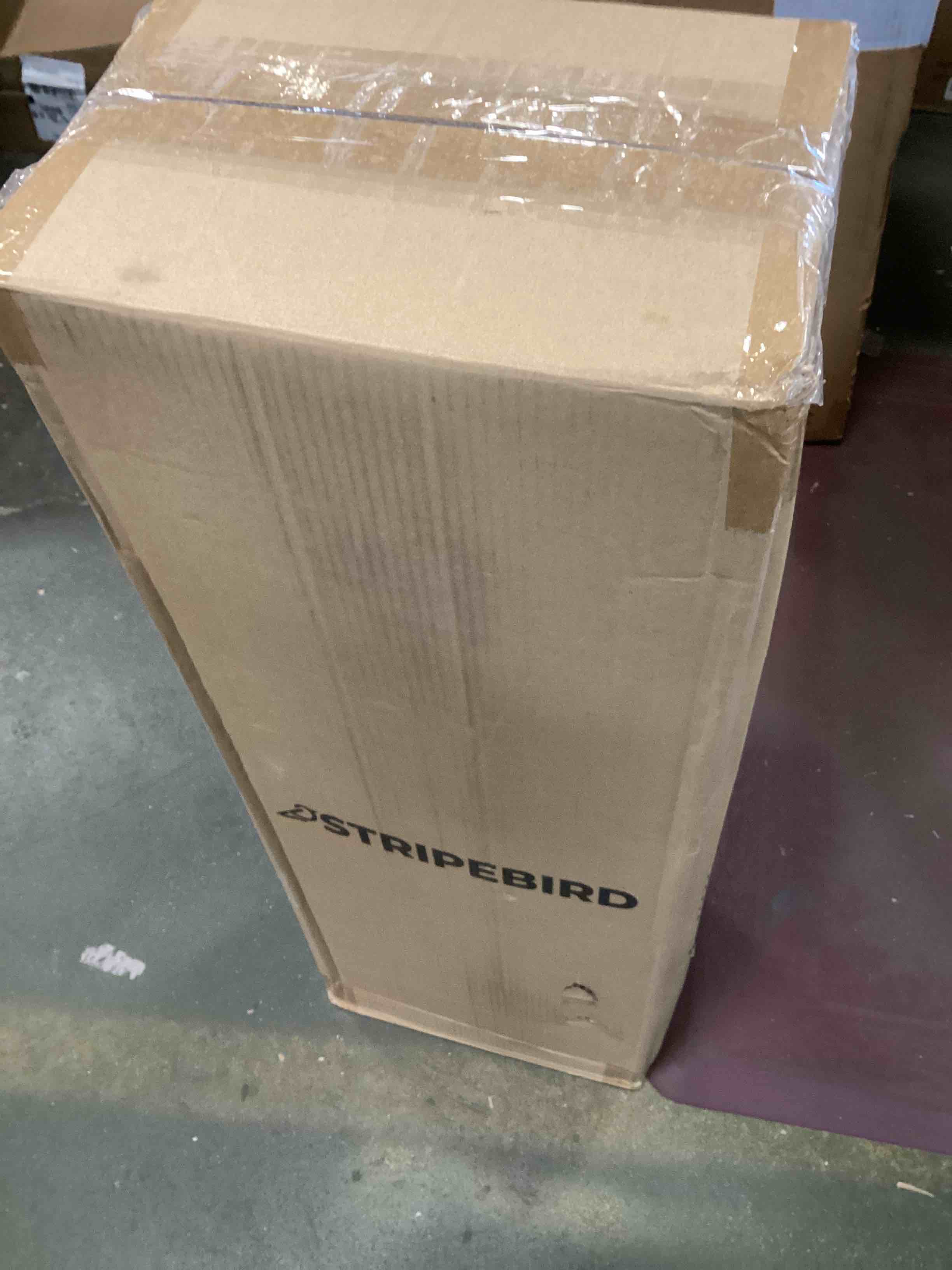 https://s3.amazonaws.com/lotting-images-prod/bidfta/TEA1368064_1740510555004.jpeg