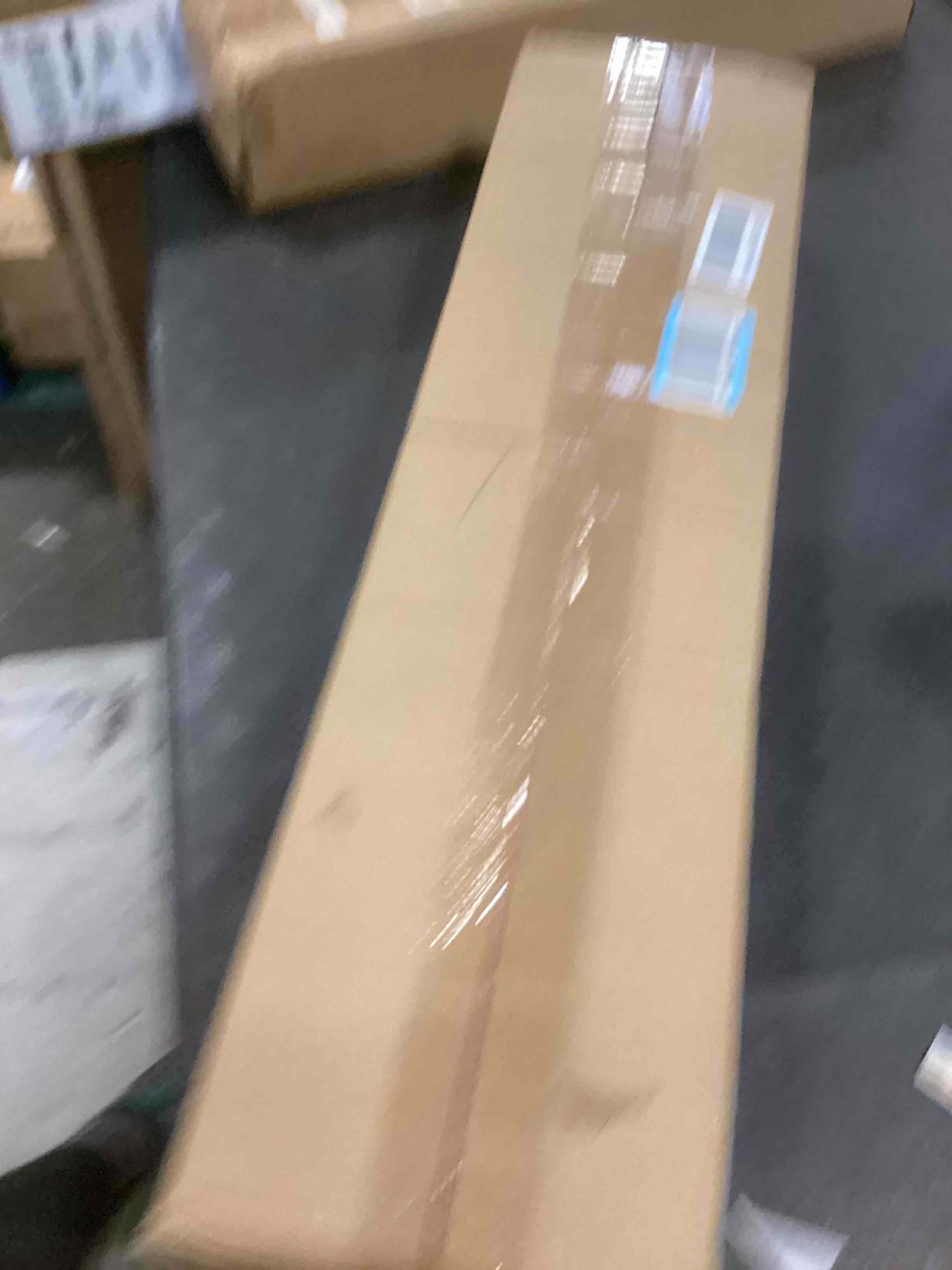 https://s3.amazonaws.com/lotting-images-prod/bidfta/TEA1368562_1740684025343.jpeg
