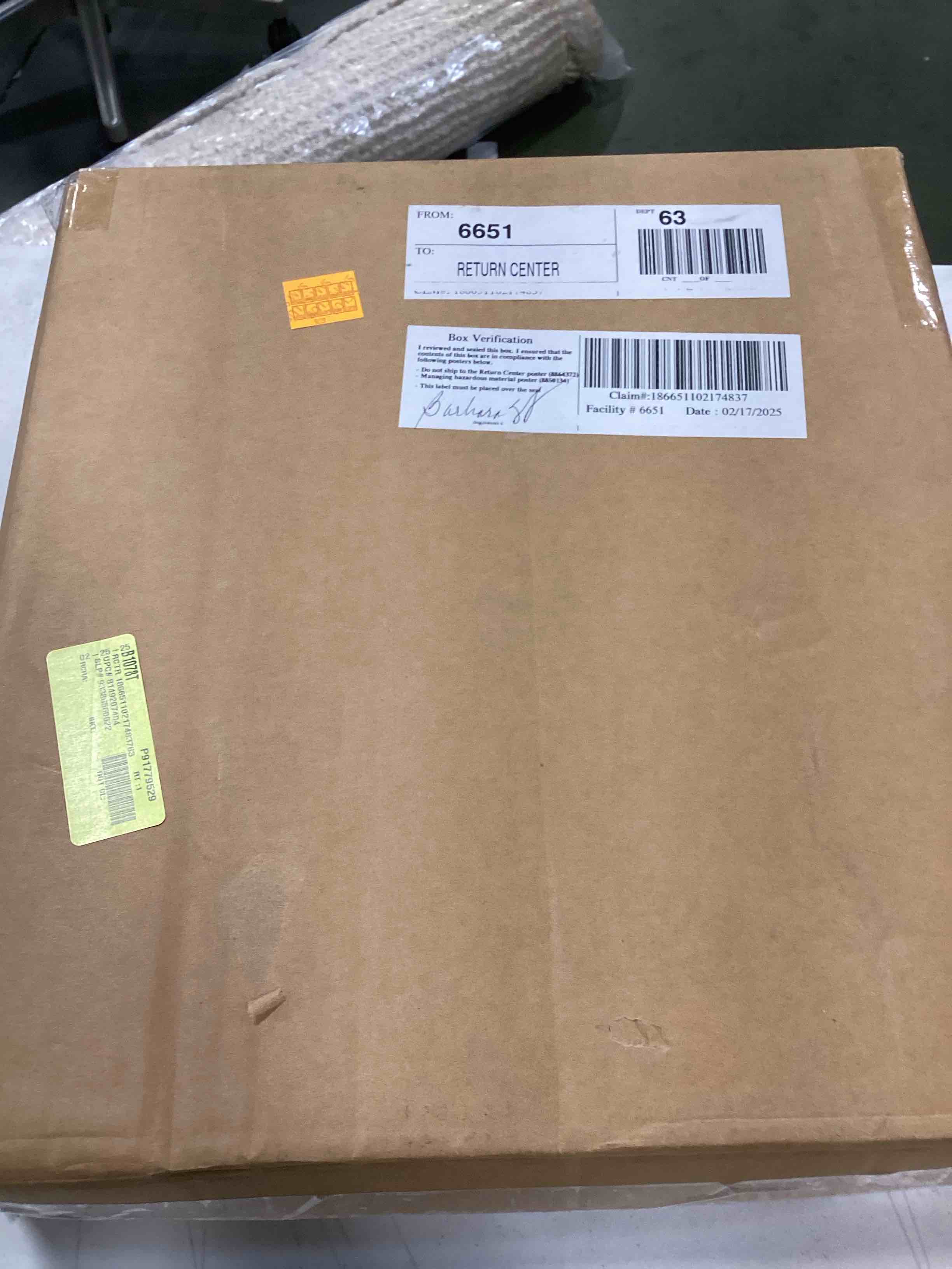 https://s3.amazonaws.com/lotting-images-prod/bidfta/TEA1369210_1741118196905.jpeg