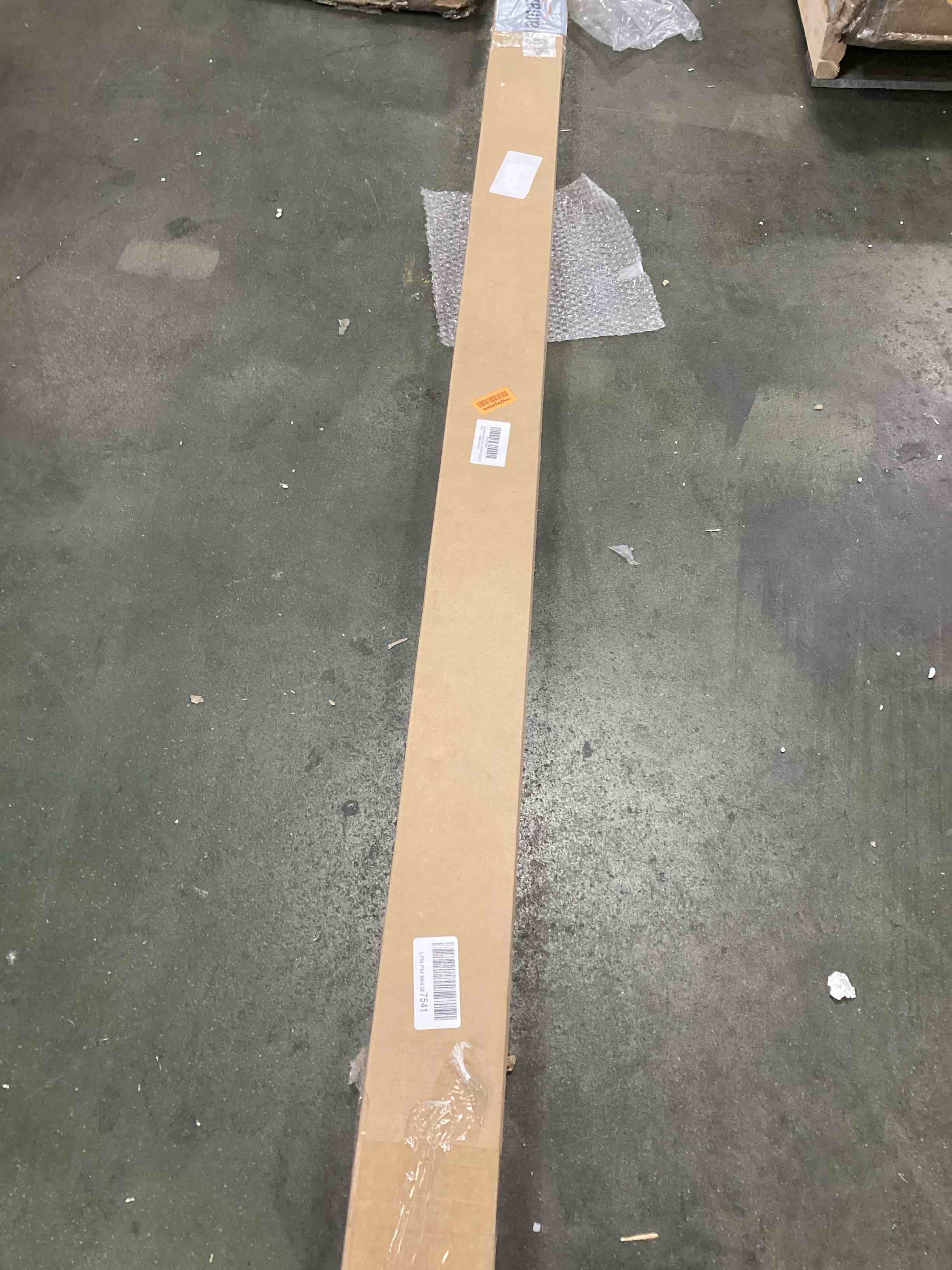 https://s3.amazonaws.com/lotting-images-prod/bidfta/TEA1369811_1741723916583.jpeg