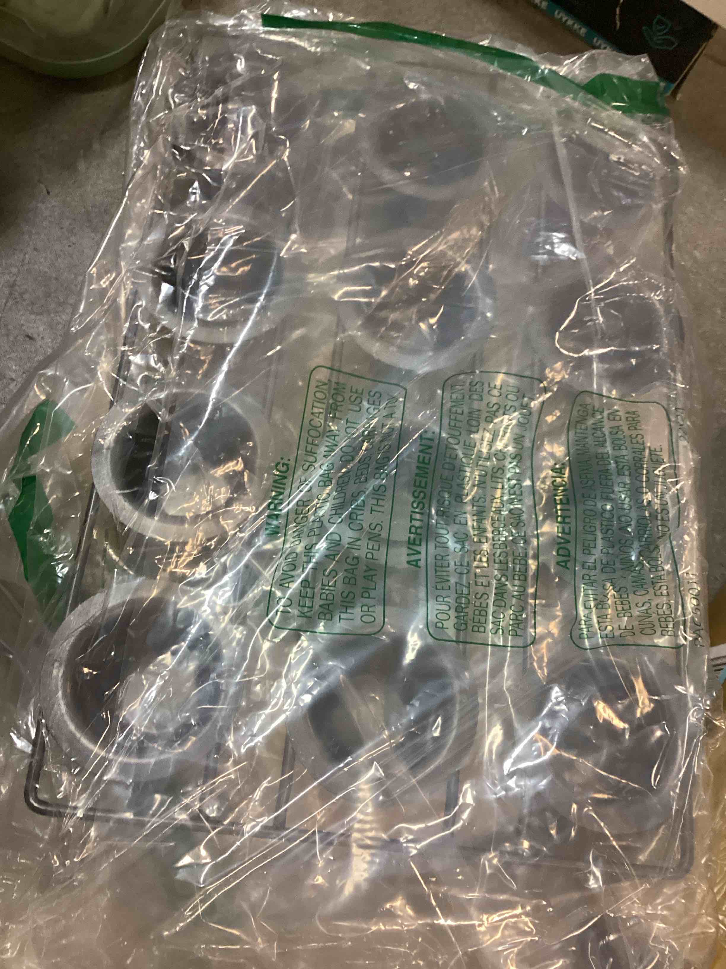 https://s3.amazonaws.com/lotting-images-prod/bidfta/TEA1372180_1739540479575.jpeg